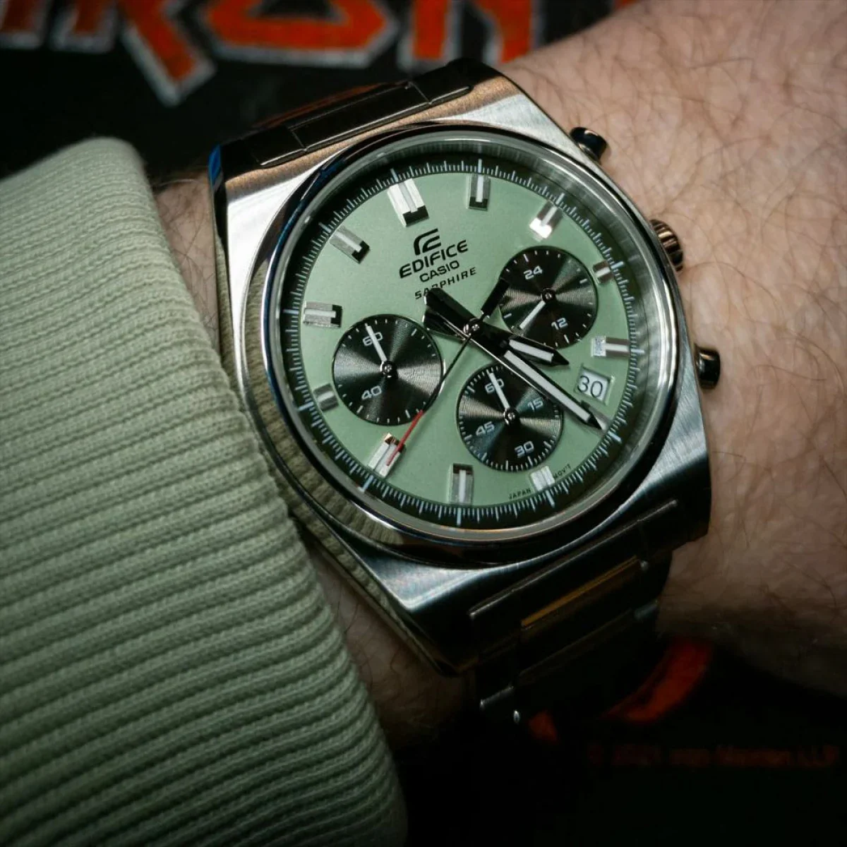 Casio Edifice Classic Chronograph Green Dial Steel Strap Men's Watch EFB-730D-3AVUEF - Image 4