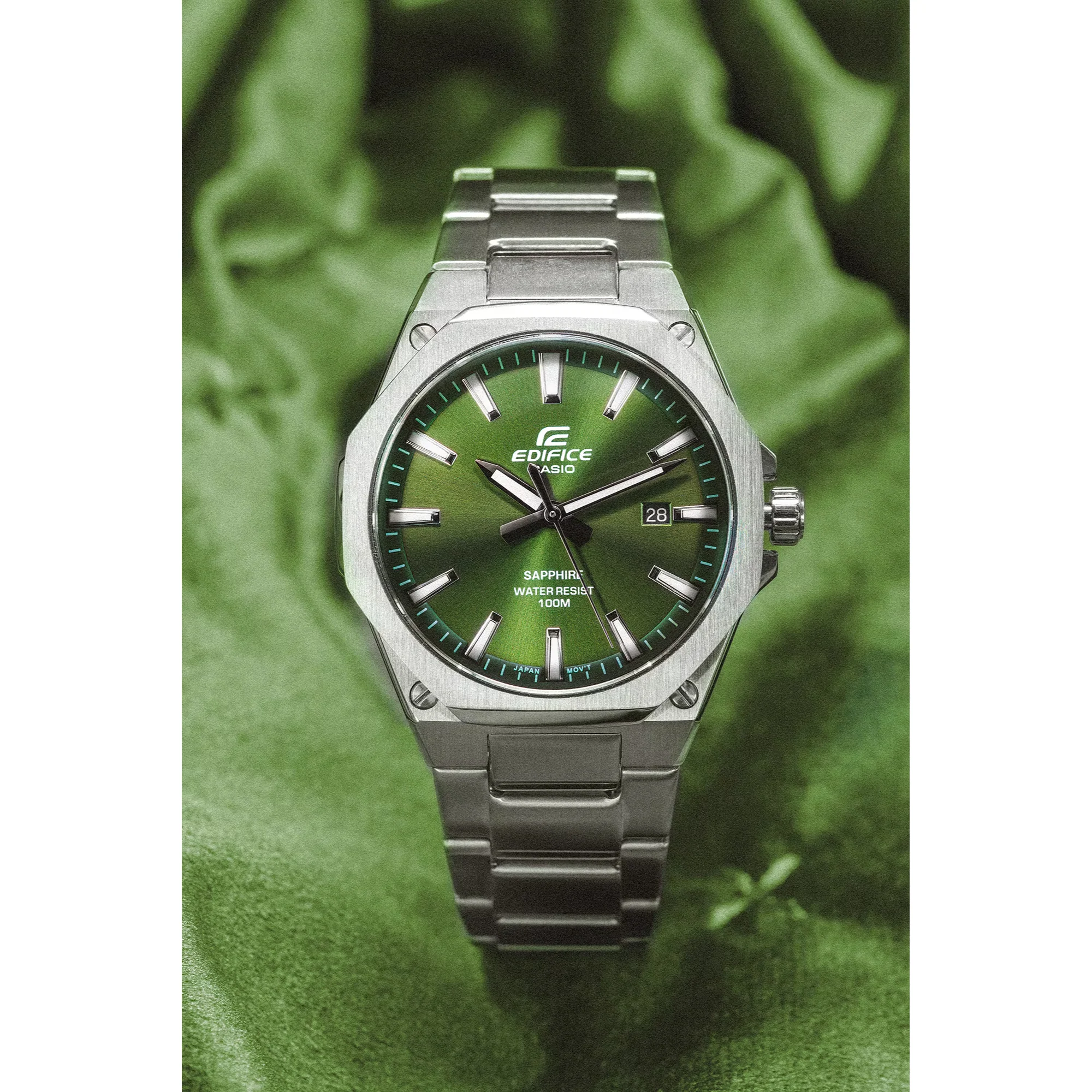 Casio Edifice Slim Analogue Green Dial Stainless Steel Bracelet Men's Watch EFR-S108D-3AVUEF - Image 3