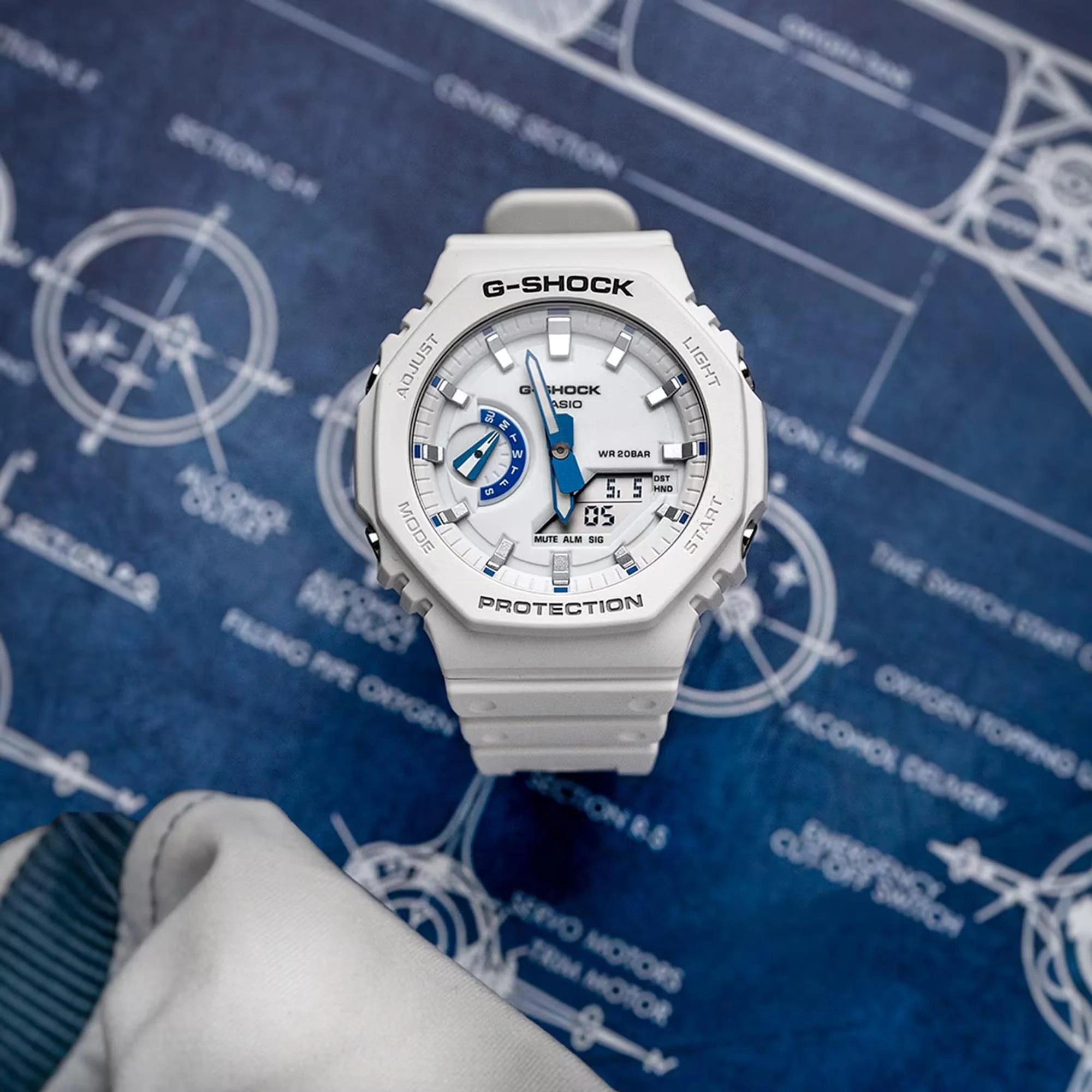 Casio G-Shock 2100 Series White Digi-Analogue Resin Strap Unisex Watch GA-2100HDS-7AER - Image 5
