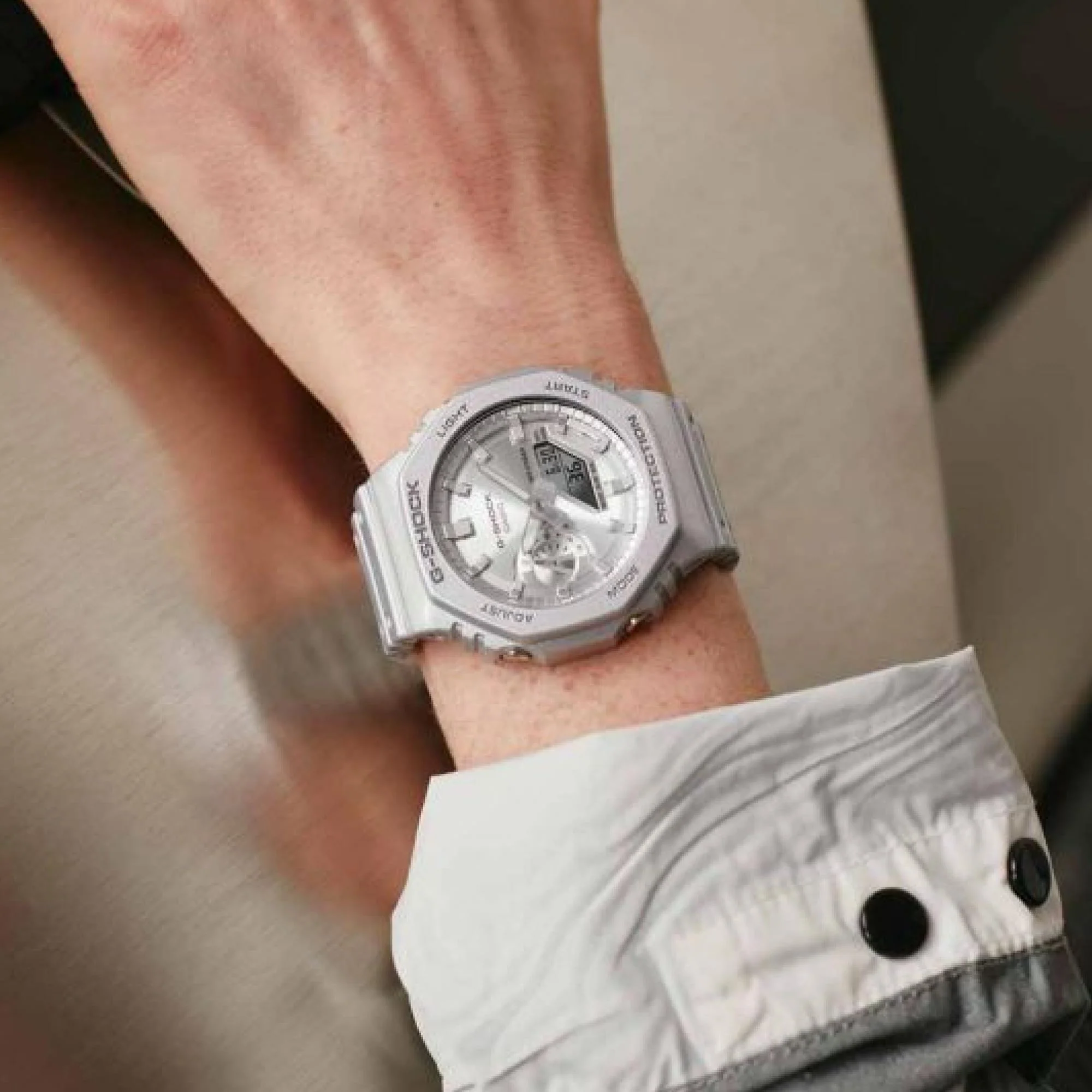 Casio G-Shock Classic Forgotten Future Silver Mens Watch GA-2100FF-8AER - Image 11