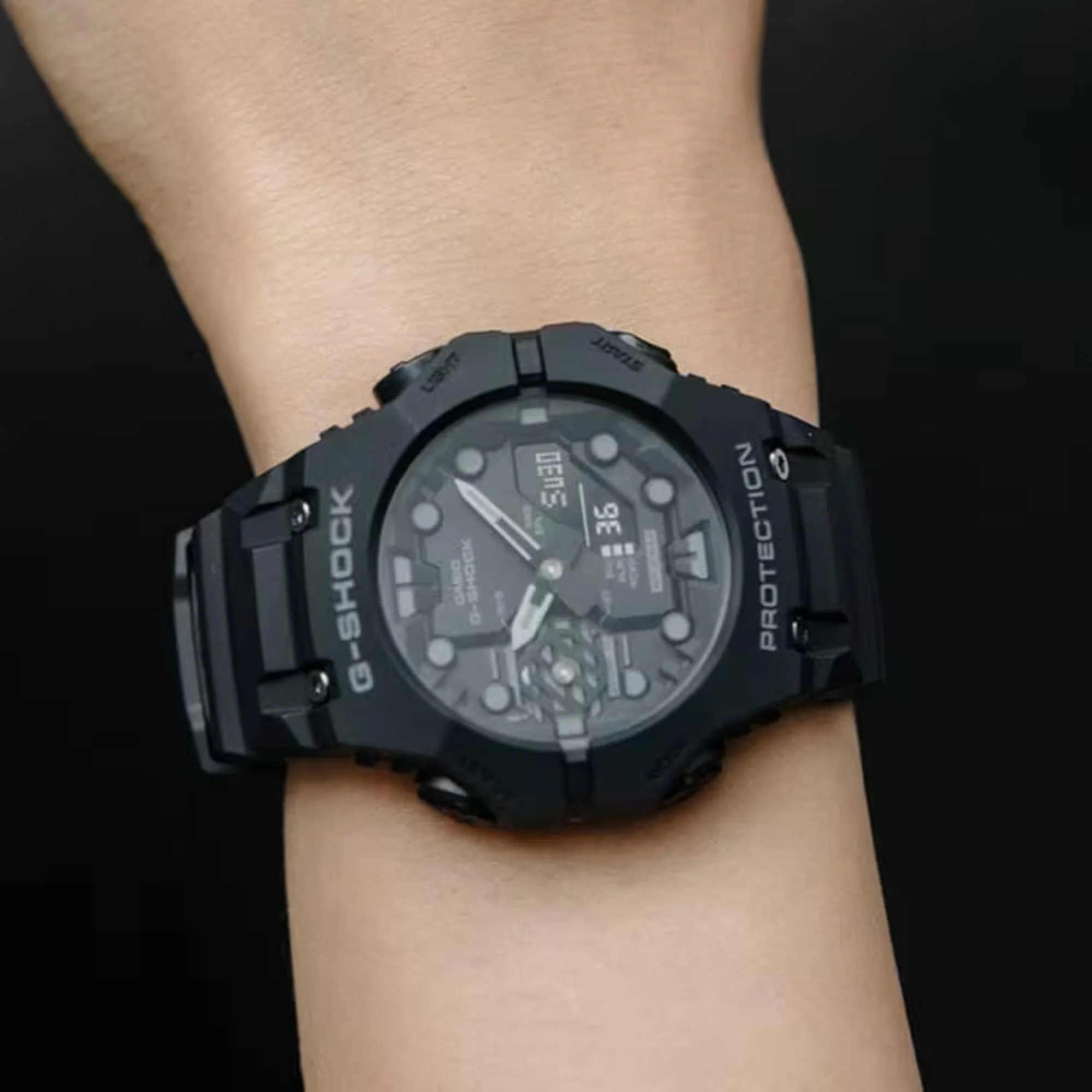 Casio G-Shock Quartz Black Dial Black Resin Strap Mens Watch GA-B001-1AER - Image 14