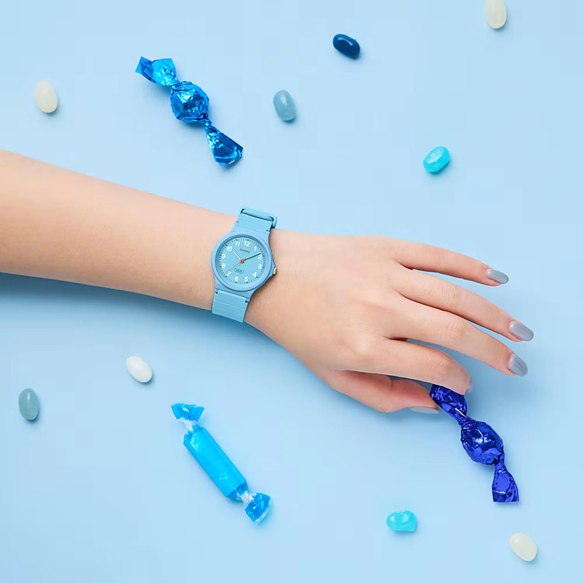 Casio POP Back-to-School Blue Dial Resin Strap Women's Watch LQ-24B-2BEF - Image 5