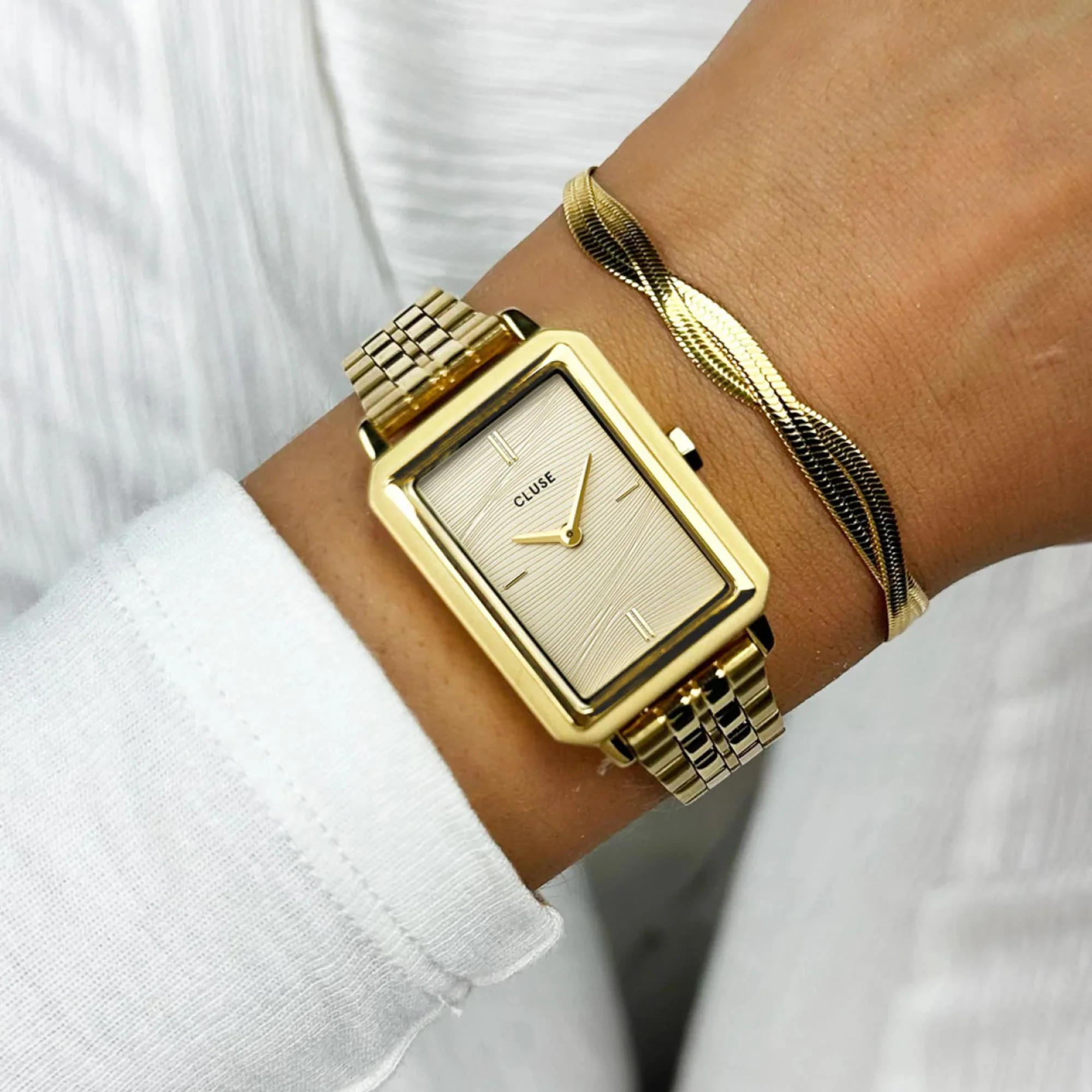 CLUSE Fluette Quartz Gold Dial Steel Strap Women's Watch CW11511 - Image 2