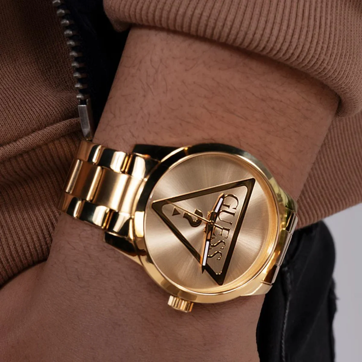 GUESS Badge Analogue Quartz Gold Dial Steel Strap Men's Watch GW0782G1 - Image 8