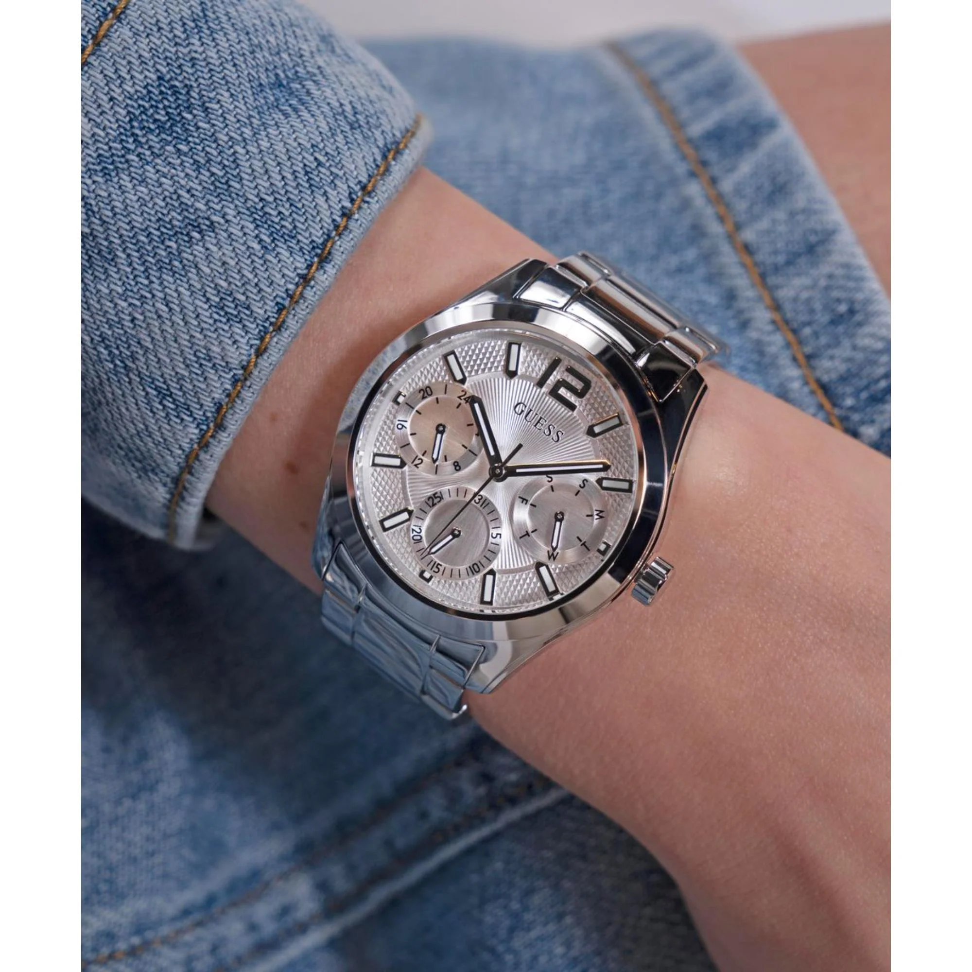 Guess Zoe Silver Dial Stainless Steel Strap Women's Watch GW0760L1 - Image 2