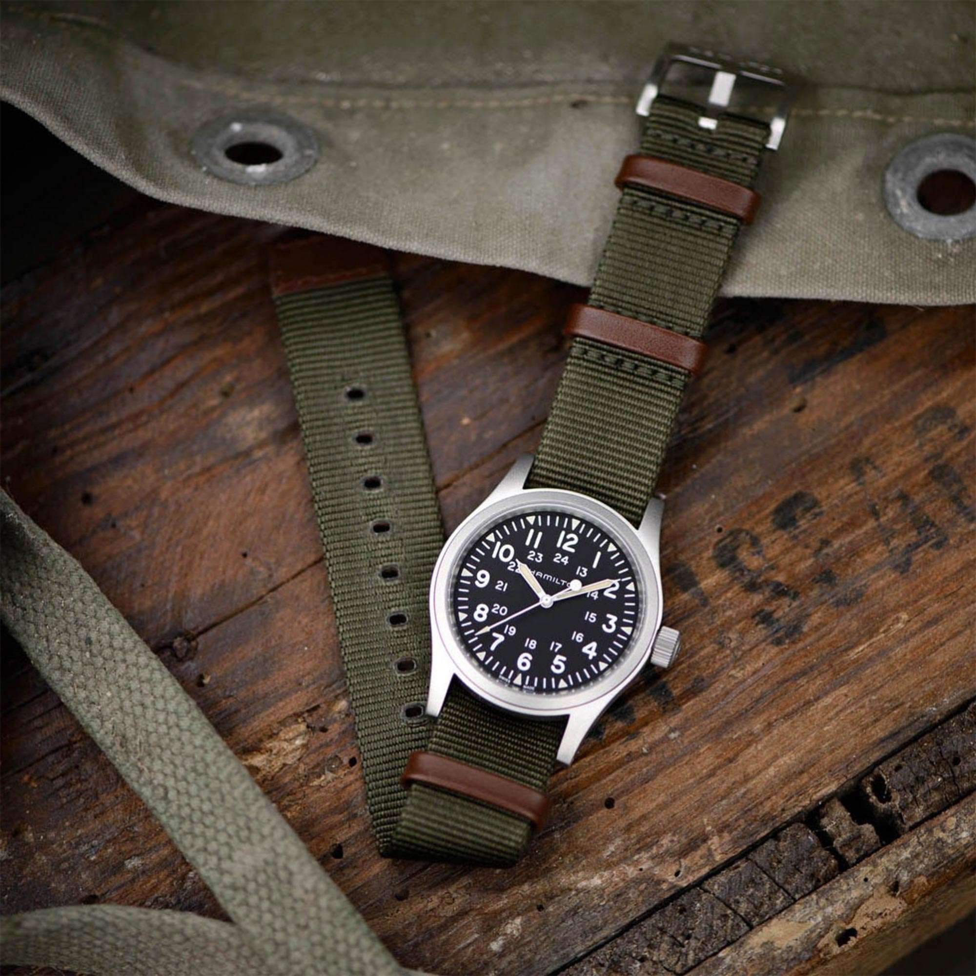 Hamilton Khaki Field 1960s Re-Creation Mechanical Black Dial Green NATO Strap Men's Watch H69439931 - Image 7