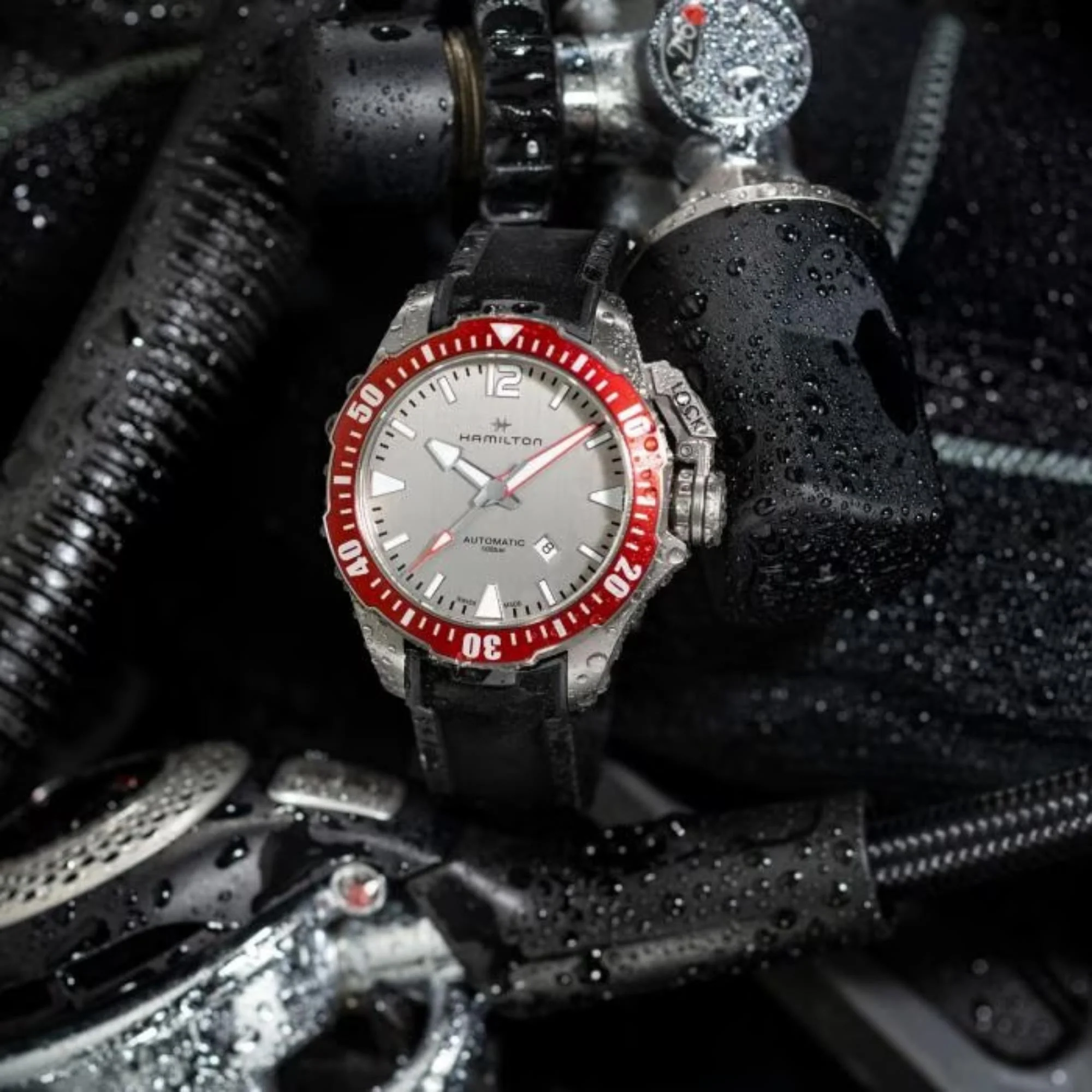 Hamilton Khaki Navy Frogman Titanium Automatic Grey Dial Red Bezel Black Rubber Strap Men's Watch H77805380 - Image 4