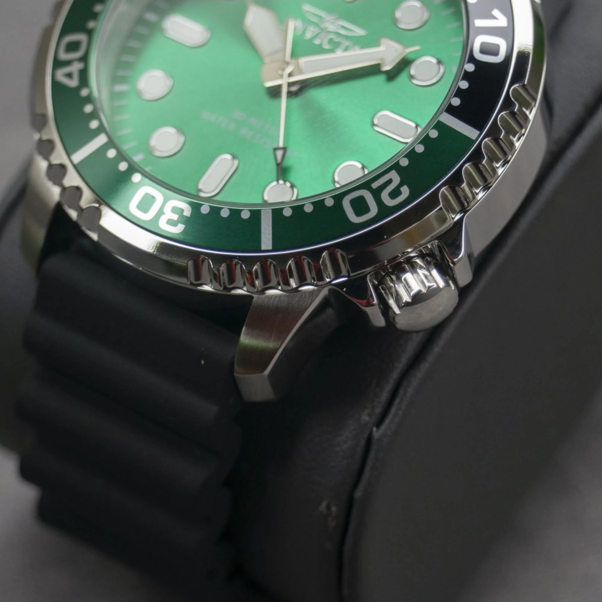 Invicta Pro Diver Quartz Green Dial Silicone Strap Men's Watch 47223 - Image 7