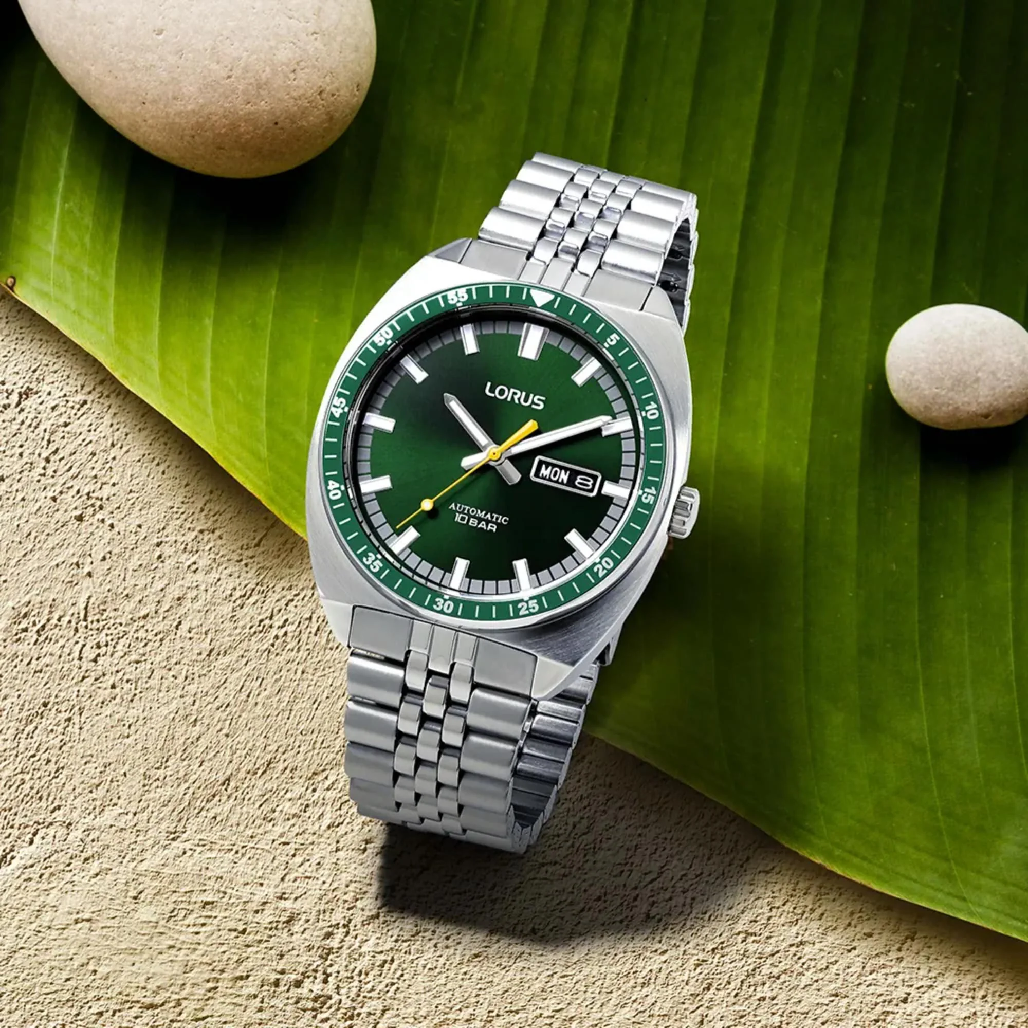 Lorus Sports Automatic Green Sunray Dial Stainless Steel Men’s Watch RL443BX9 - Image 2