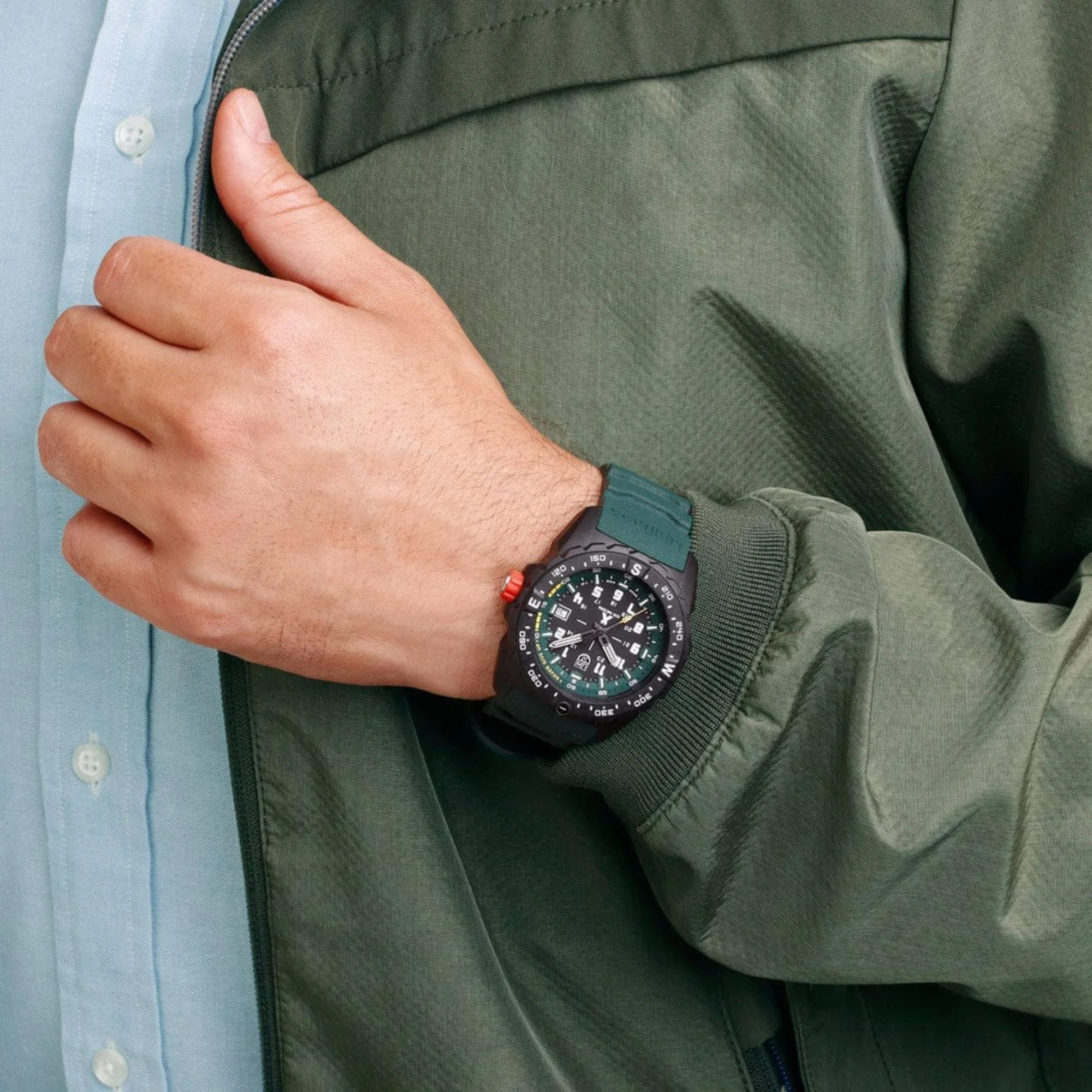 Luminox Bear Grylls Survival Quartz Black Dial Green Silicone Strap Men's Watch XB.3735 - Image 12