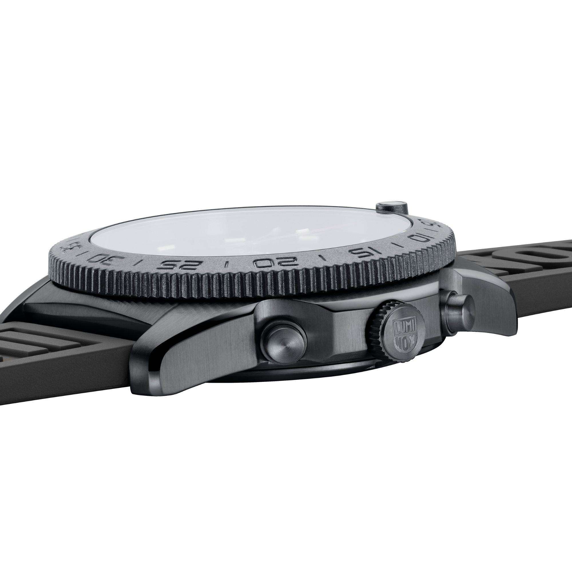 Luminox Pacific Diver Chronograph Blackout Black Dial Men's Watch XS.3141.BO - Image 3