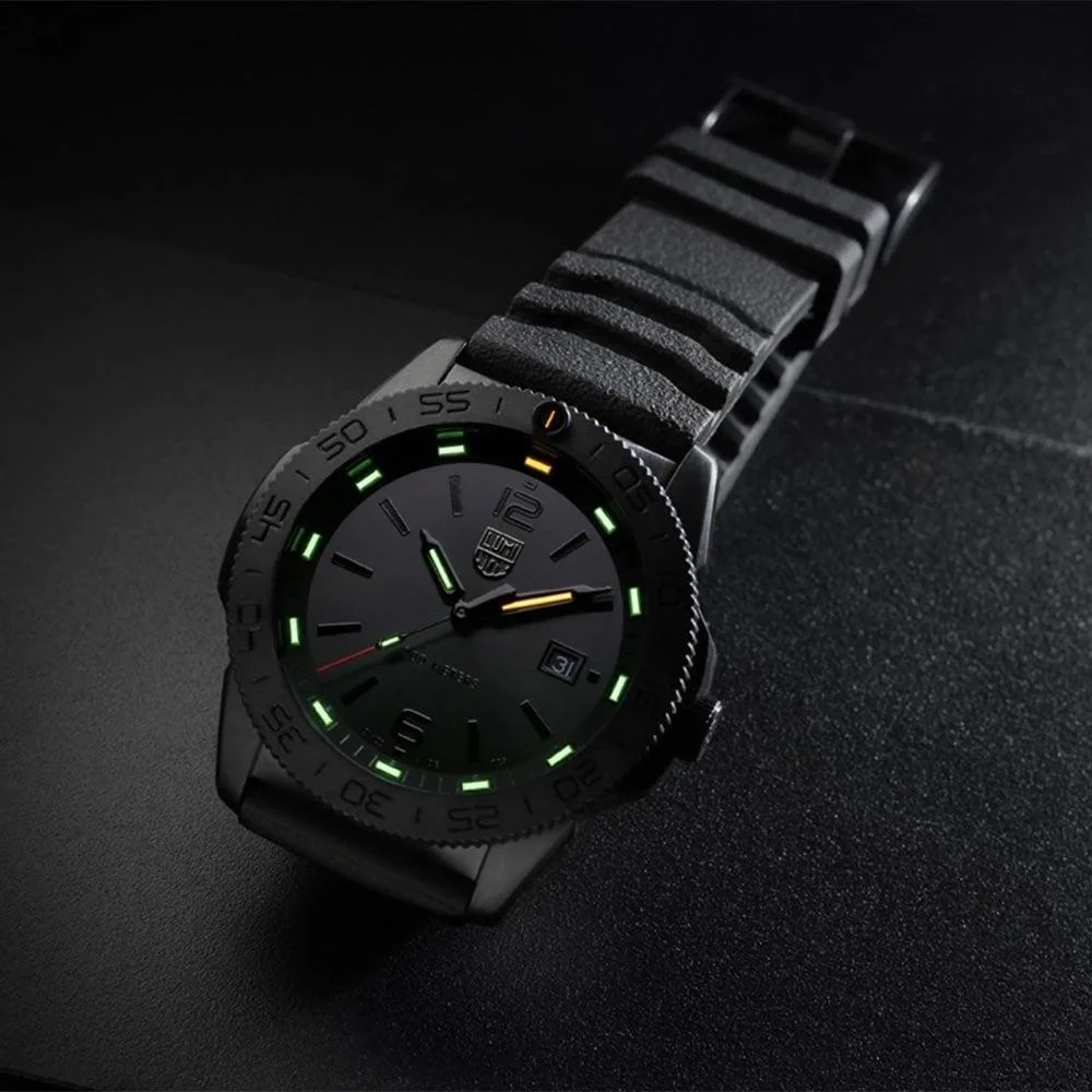 Luminox Pacific Diver Quartz Movement Black Dial Rubber Bracelet Men's Watch XS.3121.BO - Image 5