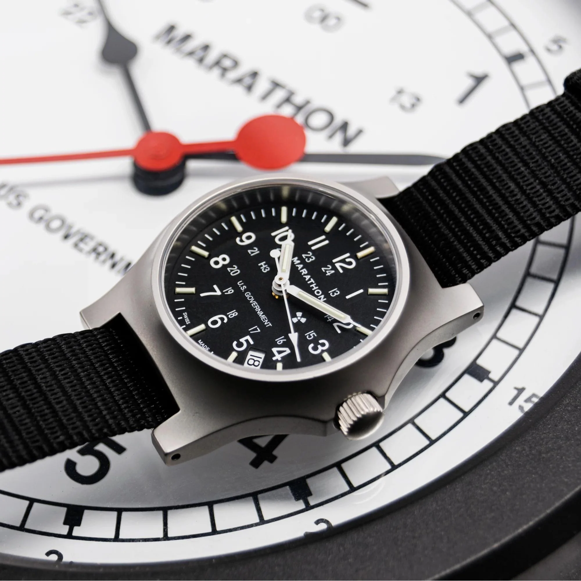 Marathon GPQ-D Officer's Date Quartz Black Dial Men's Watch WW194015SS-0001 - Image 9