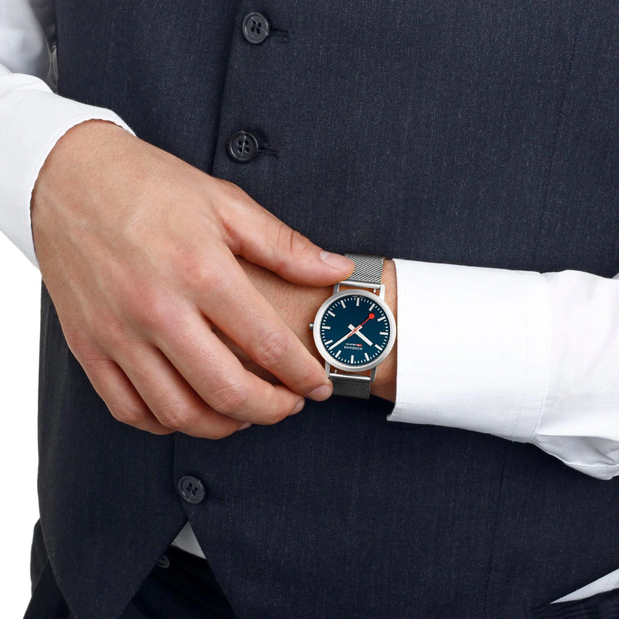 Mondaine Classic Deep Ocean Blue Dial Mesh Bracelet Unisex Watch A660.30314.40SBJ - Image 16