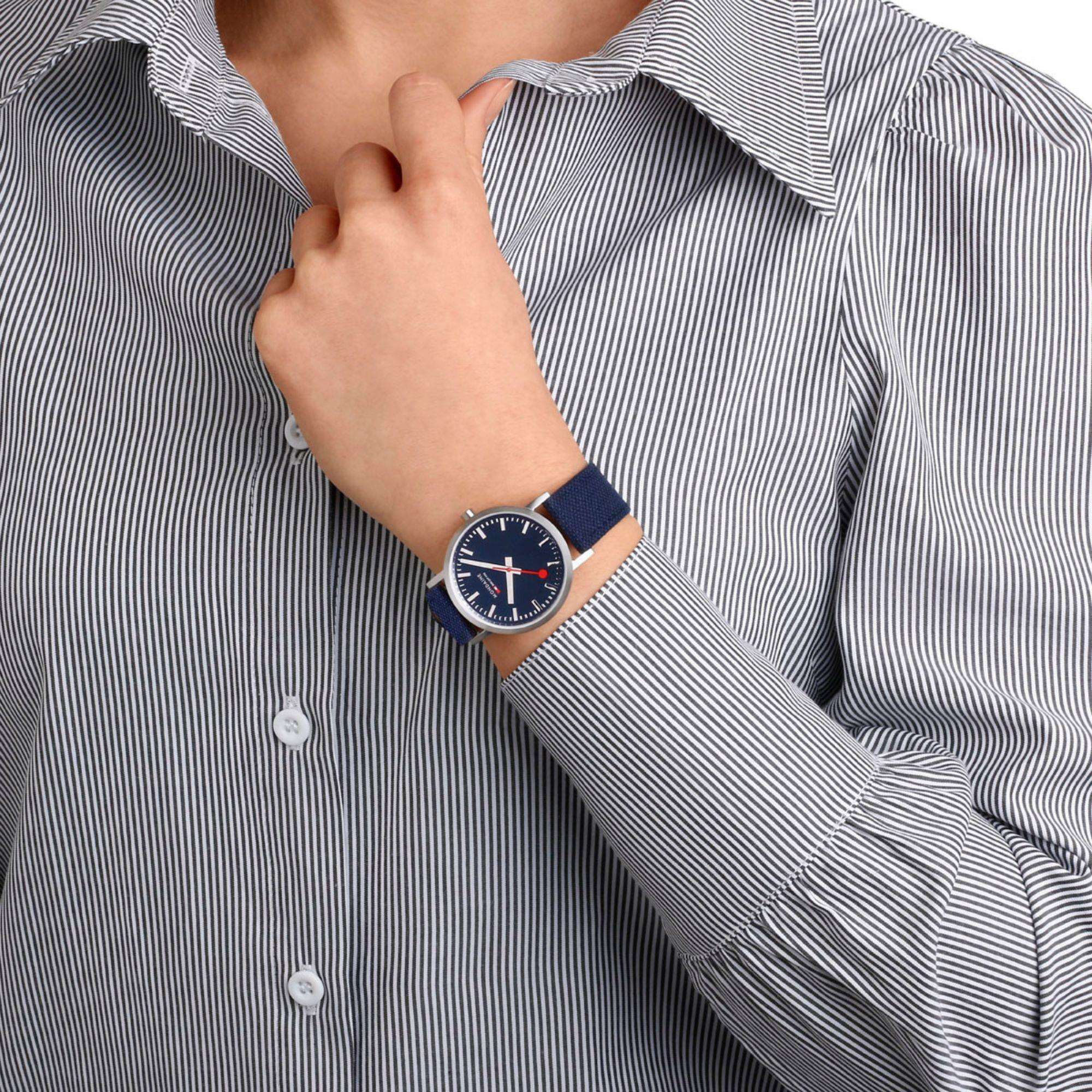 Mondaine Classic Deepest Blue Textile Strap Blue Dial Unisex Watch A660.30314.40SBD - Image 9