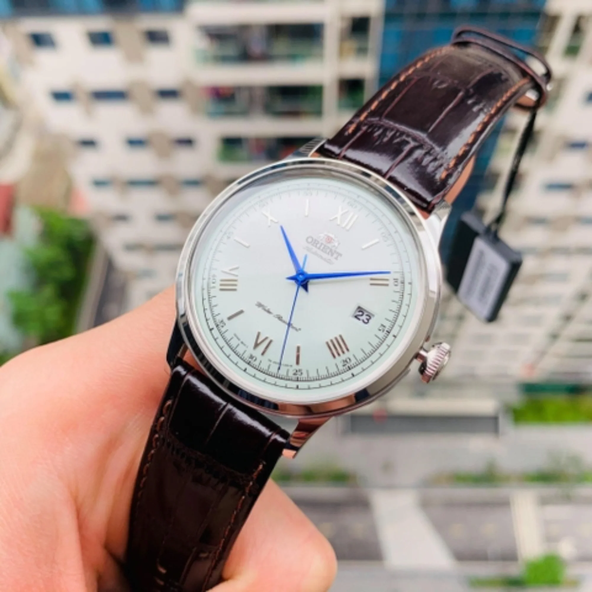 Orient Bambino Classic Vintage Style Automatic White Dial Leather Strap Men’s Dress Watch TAC00009W0 - Image 8