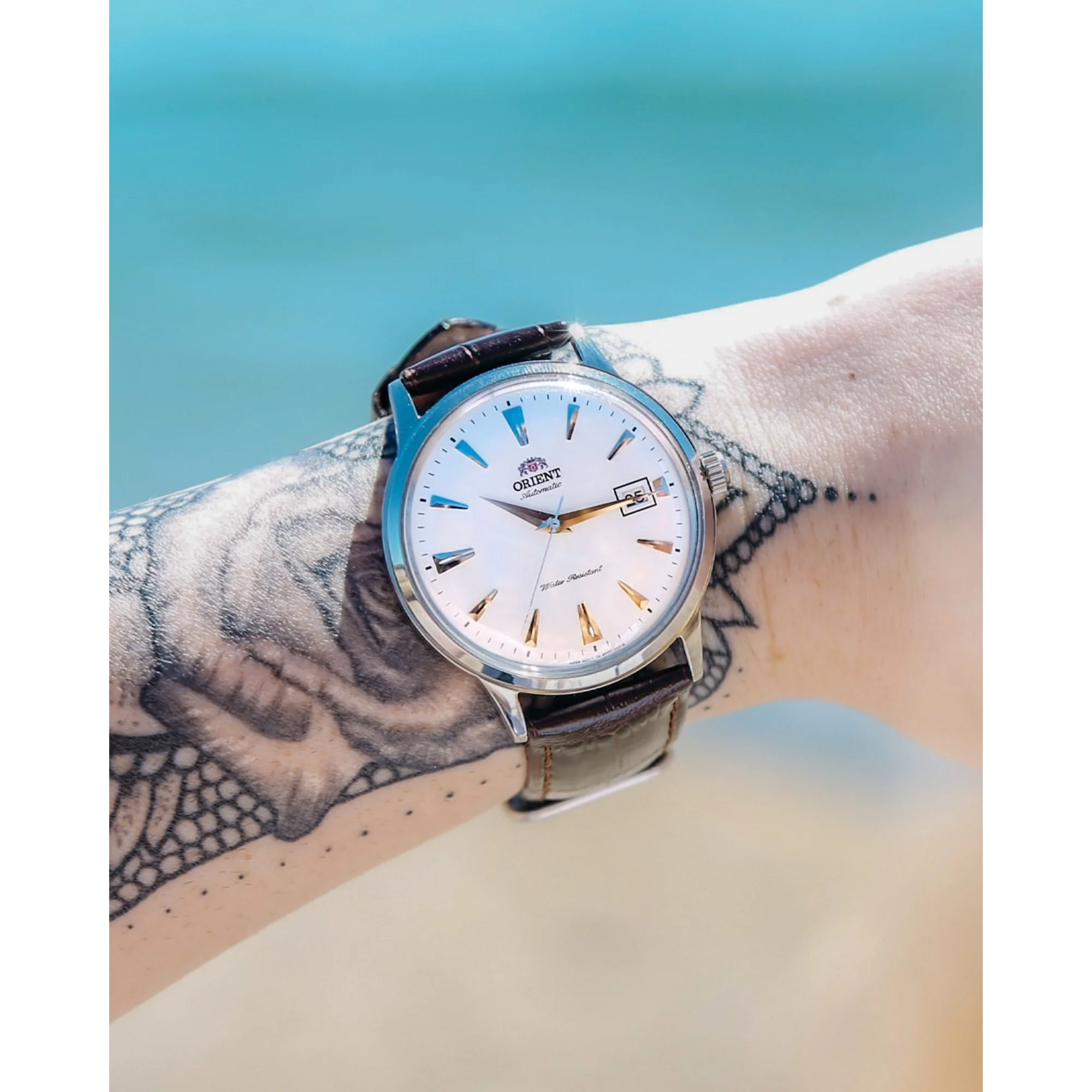 Orient Bambino Version 1 Classic Vintage Style Automatic White Dial Leather Strap Unisex Dress Watch FAC00005W0 - Image 11