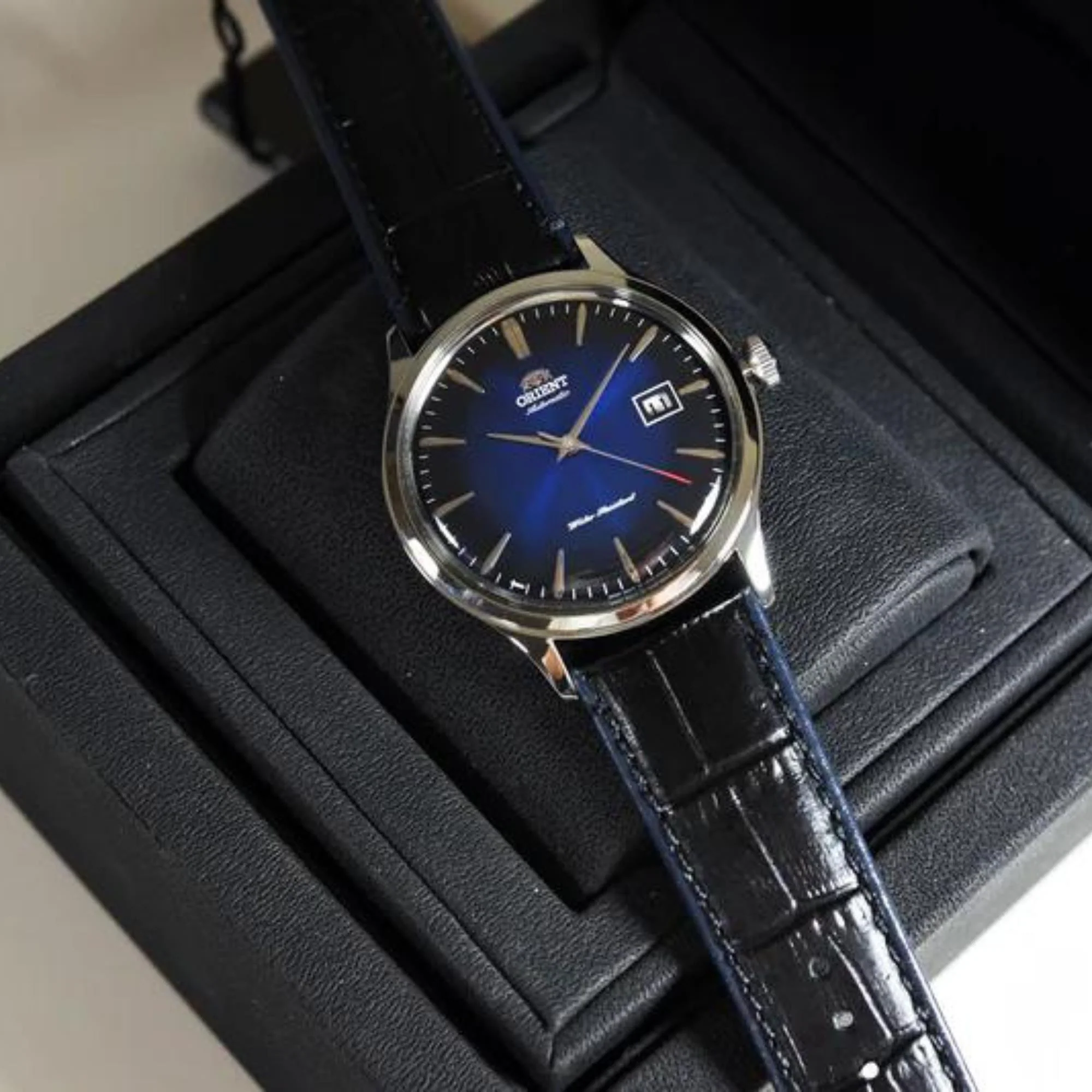 Orient Bambino Ex-Display Version 4 Classic Automatic Blue Dial Black Leather Strap Men's Watch FAC08004D0 - Image 7