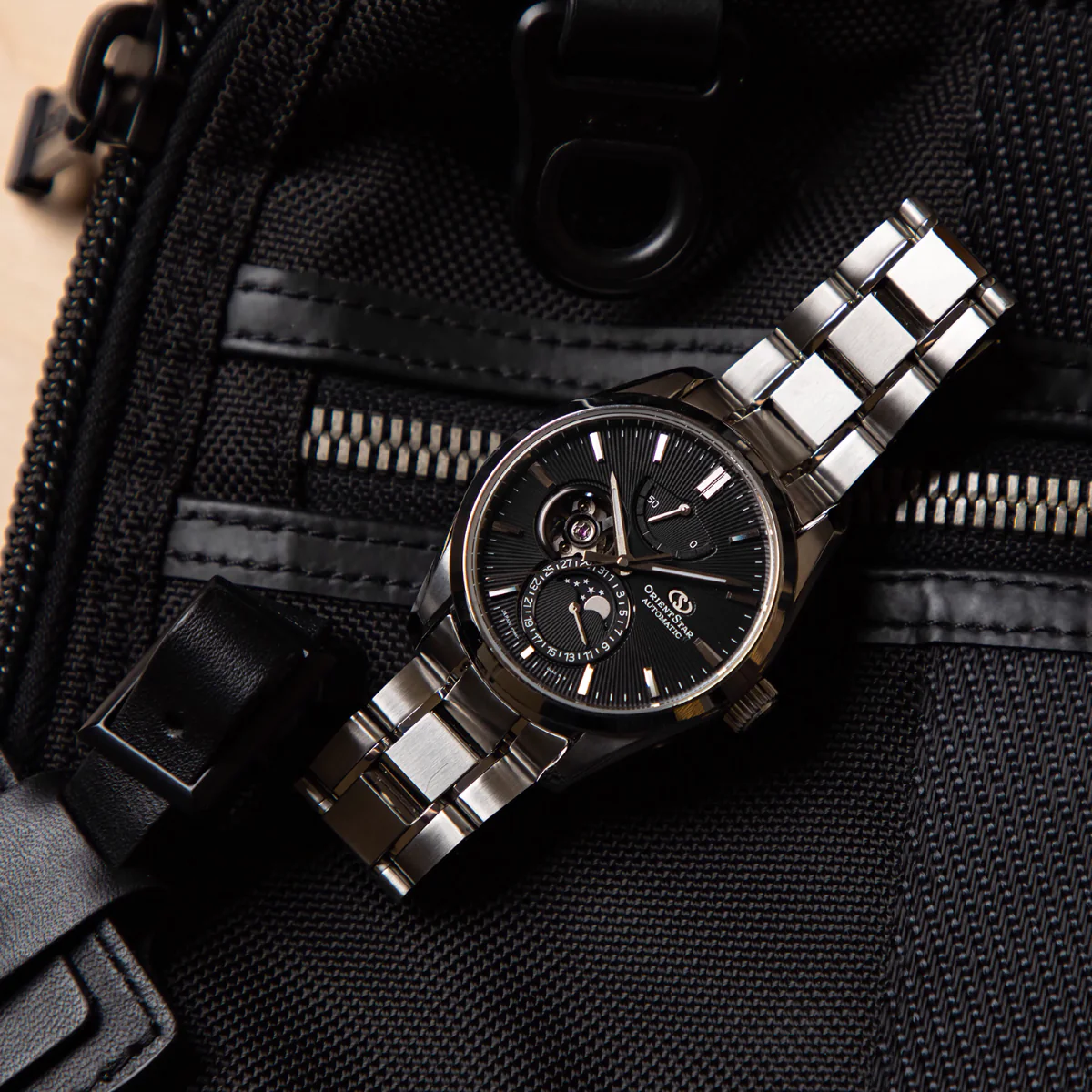 Orient Star Contemporary Black Dial Stainless Steel Strap Men's Watch RE-AY0001B00B - Image 7