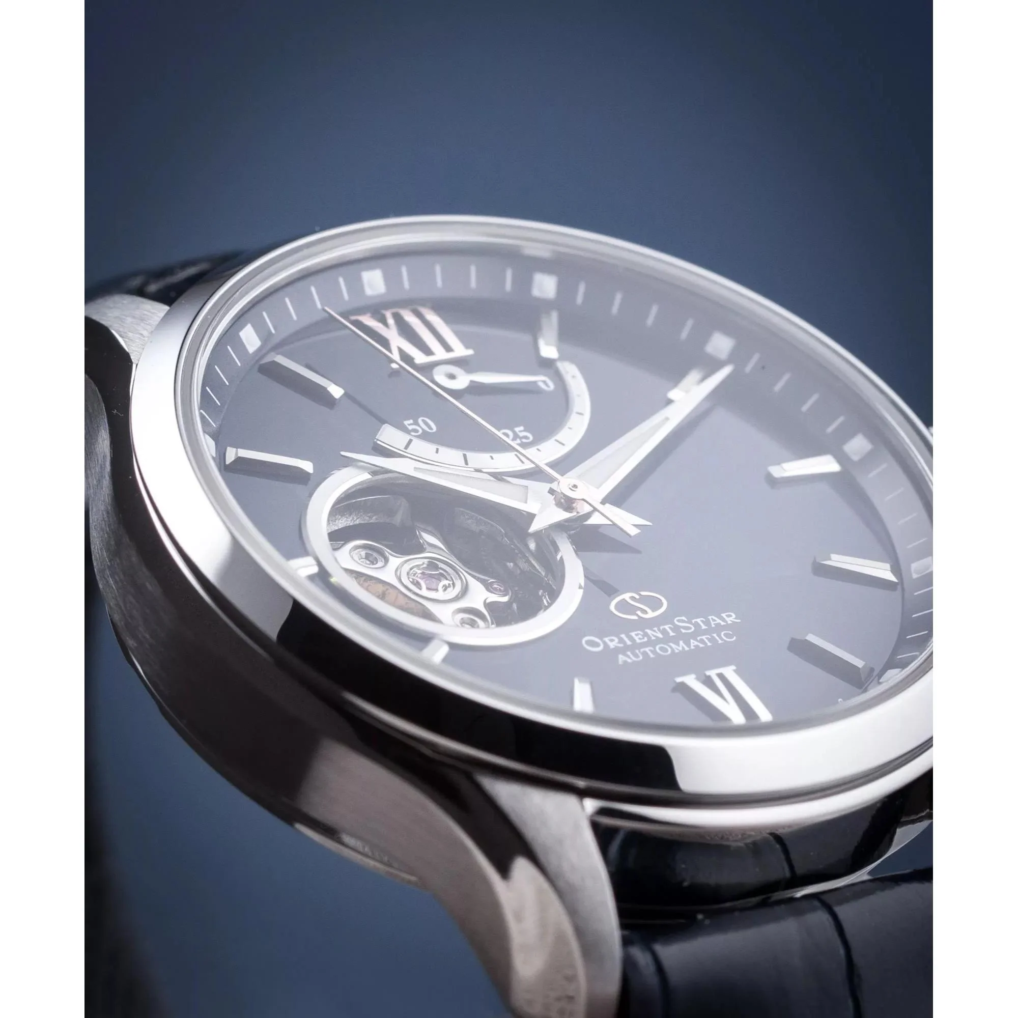 Orient Star Blue Dial Leather Strap Men’s Watch RE-AT0006L00B - Image 4