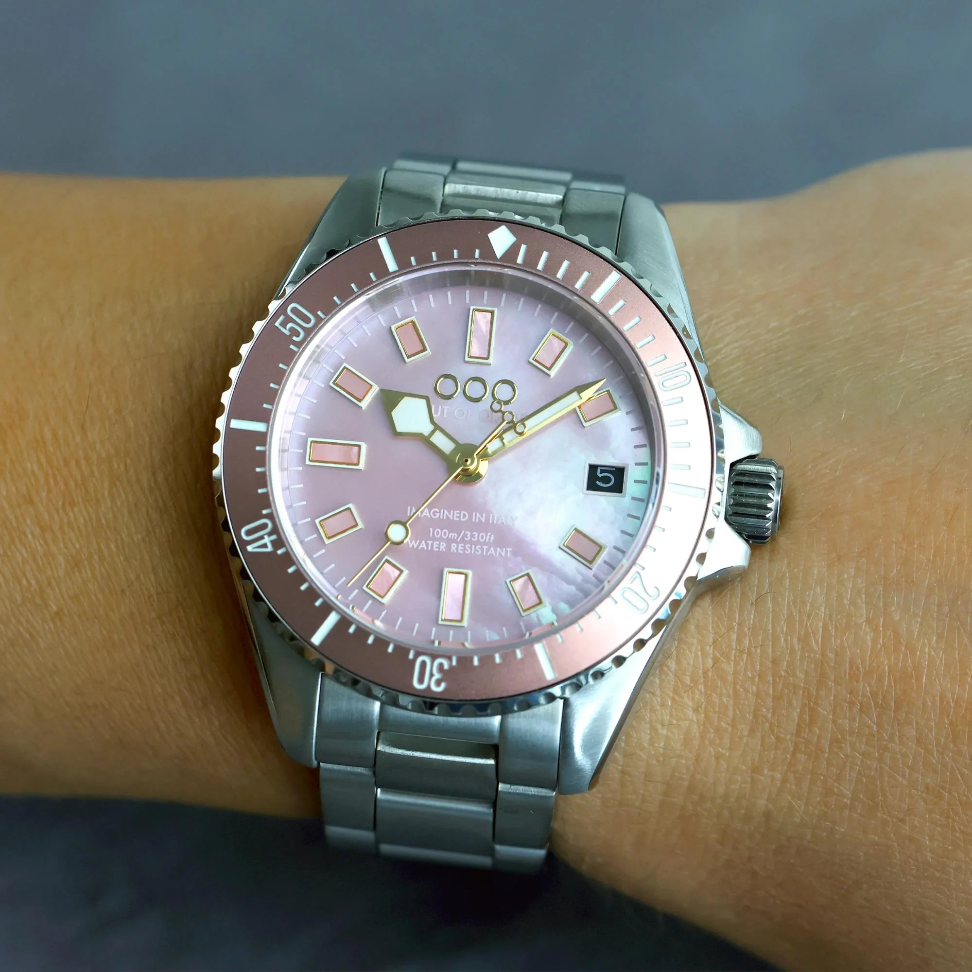 Out of Order Casanova 38 Mother of Pearl Quartz Pink Dial Steel Strap Unisex Watch OOO.001-38.RO - Image 6
