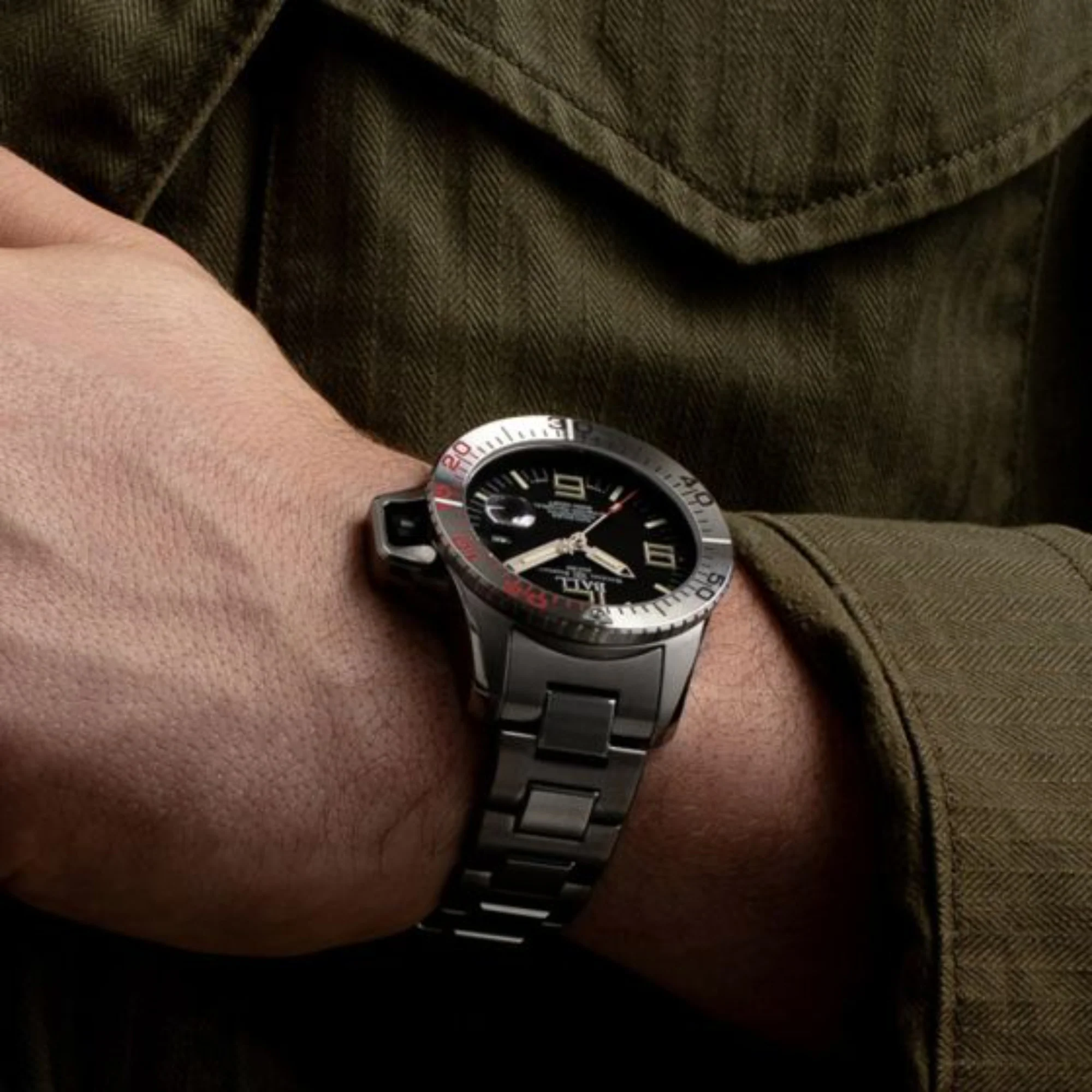 Ball Engineer Hydrocarbon EOD Limited Edition Automatic Black Dial Titanium/Steel Strap Men's Watch DM3200A-S1C-BK - Image 9