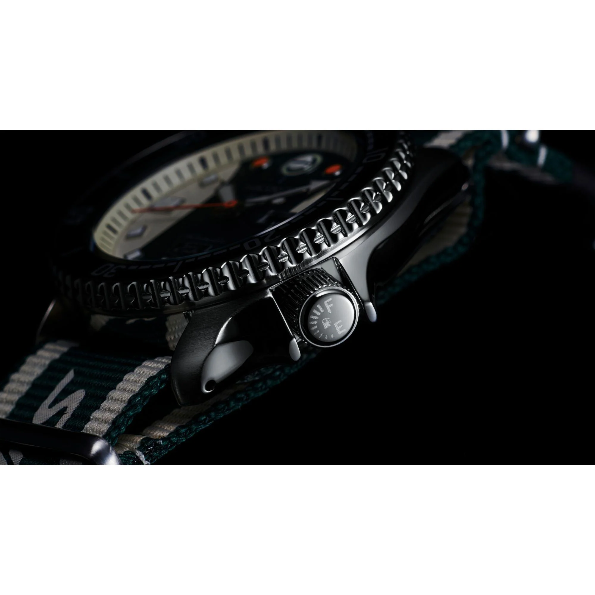 Seiko 5 Sports Honda Super Cub Automatic Multicoloured Dial Fabric NATO Strap Men's Watch SRPJ49K1 - Image 10