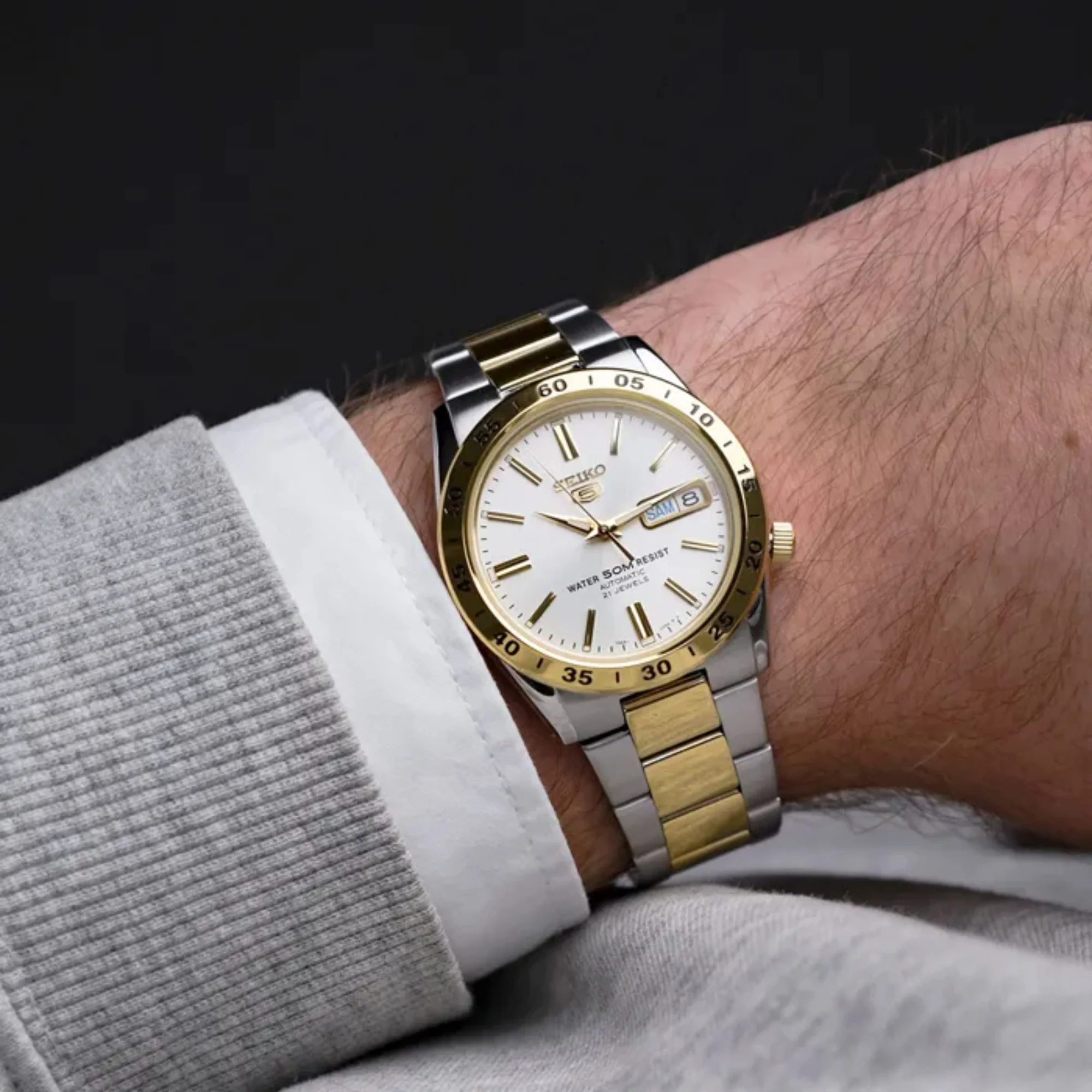 Seiko 5 Automatic White Dial Two Tone Gold/Silver Stainless Steel Men's Watch SNKE04K1 - Image 2