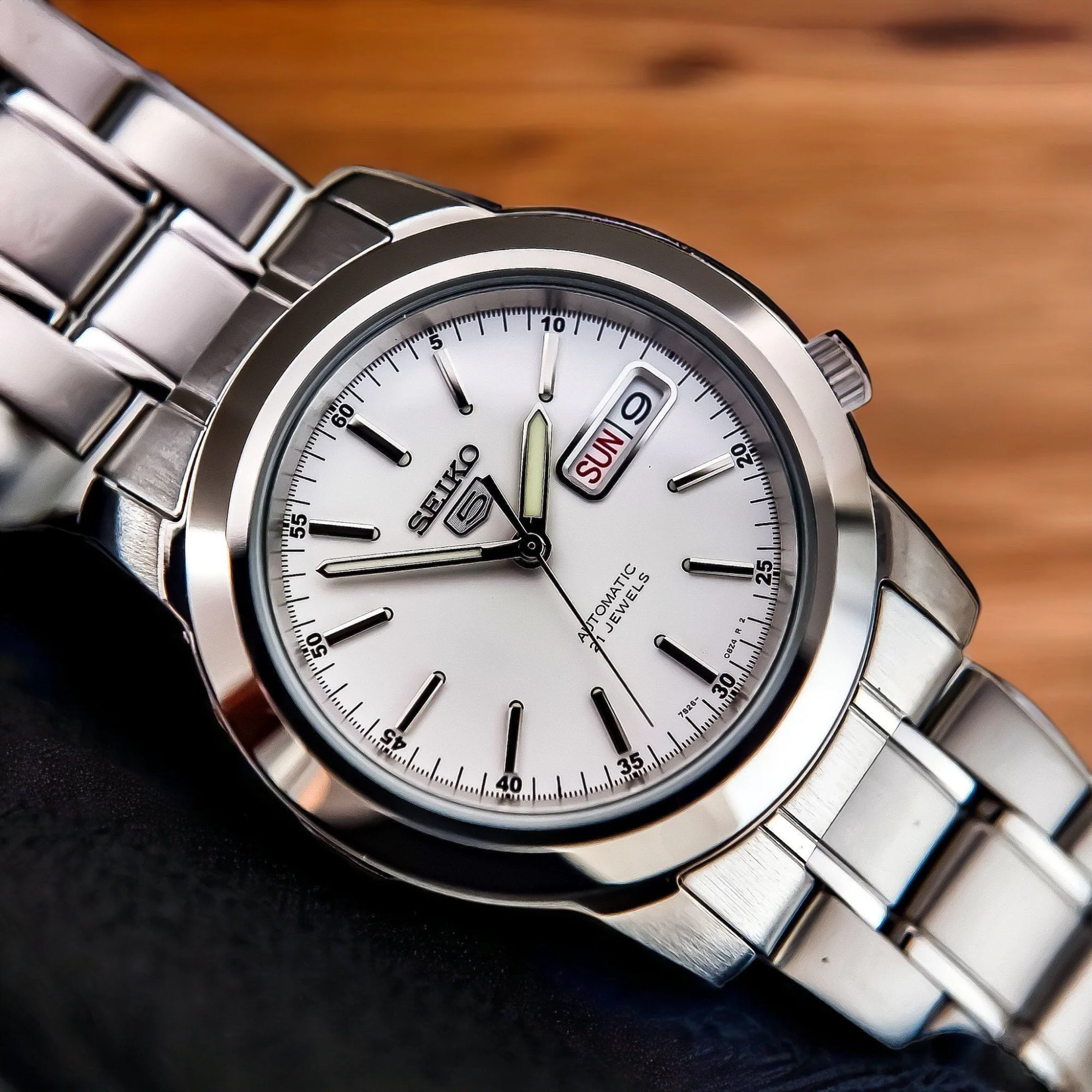 Seiko 5 Automatic White Dial Stainless Steel Men's Watch SNKE49K1 - Image 6