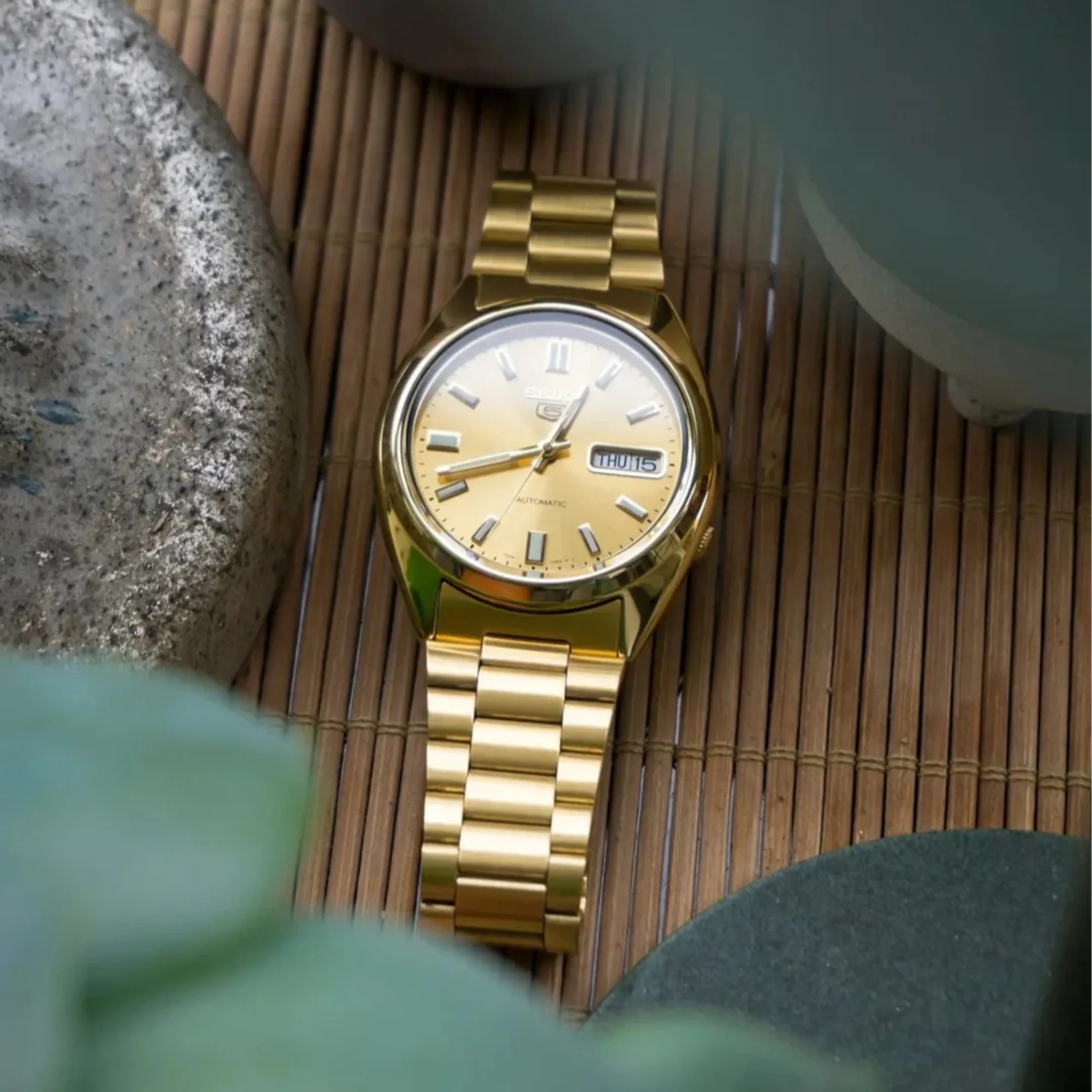 Seiko 5 Automatic Gold Dial Steel Strap Men's Watch SNXS80K1 - Image 3
