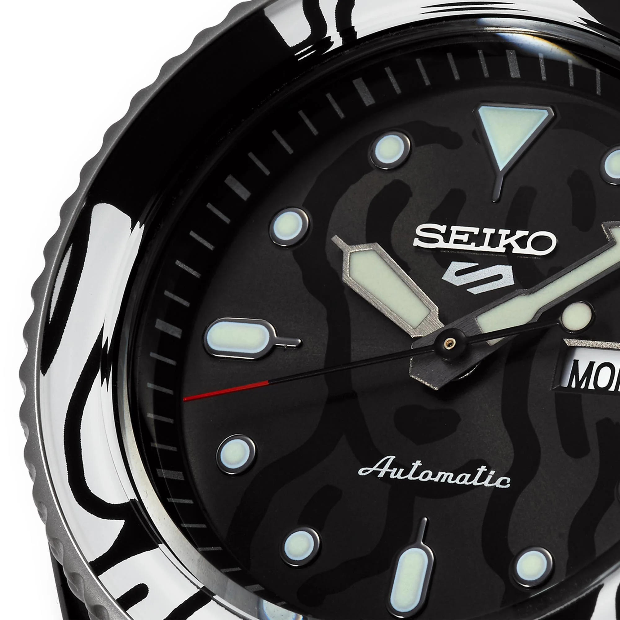 Seiko 5 Sports Auto Moai Limited Edition Automatic Movement Black Dial Leather Strap Men's Watch SRPG43K1 - Image 4
