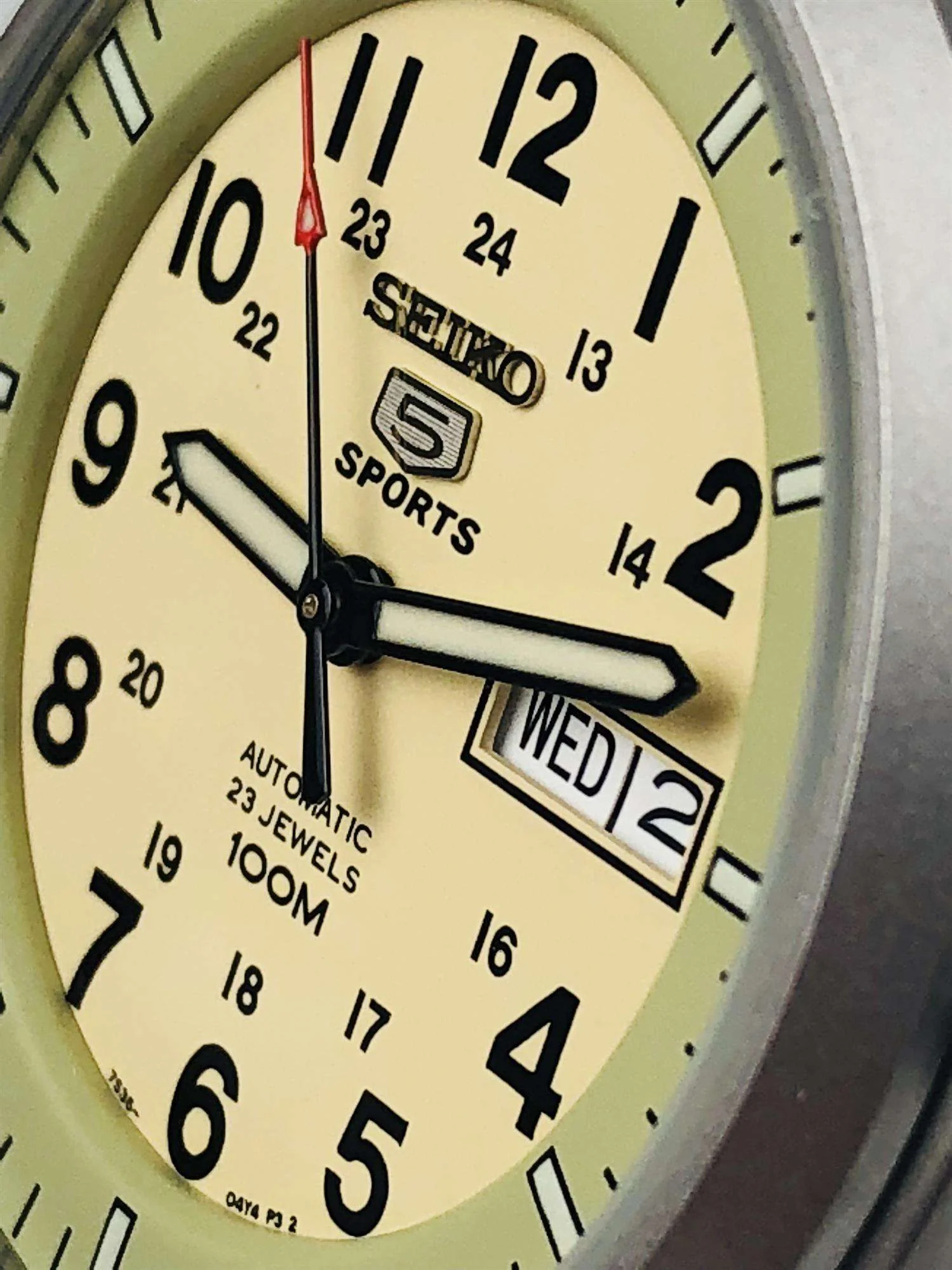 Seiko 5 Sports Automatic Military Cream Dial Canvas Men's Watch SNZG07K1 - Image 4
