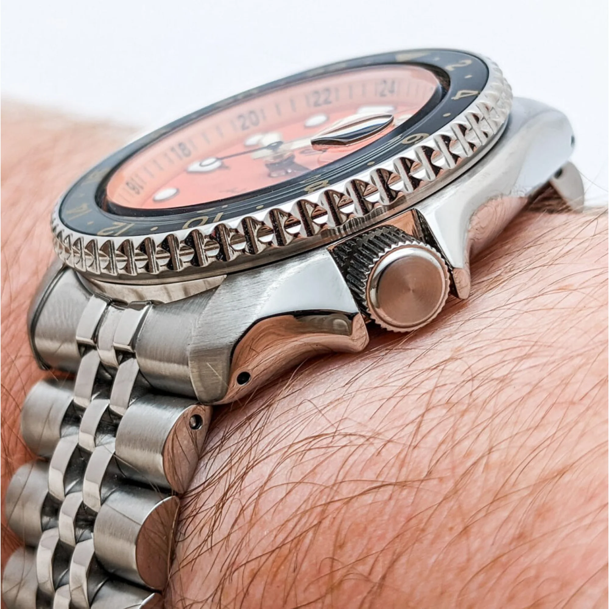 Seiko 5 Sports GMT WatchNation Exclusive 'Mikan Orange Dial SKX Re-Interpretation Men's Watch SSK005K1 - Image 8