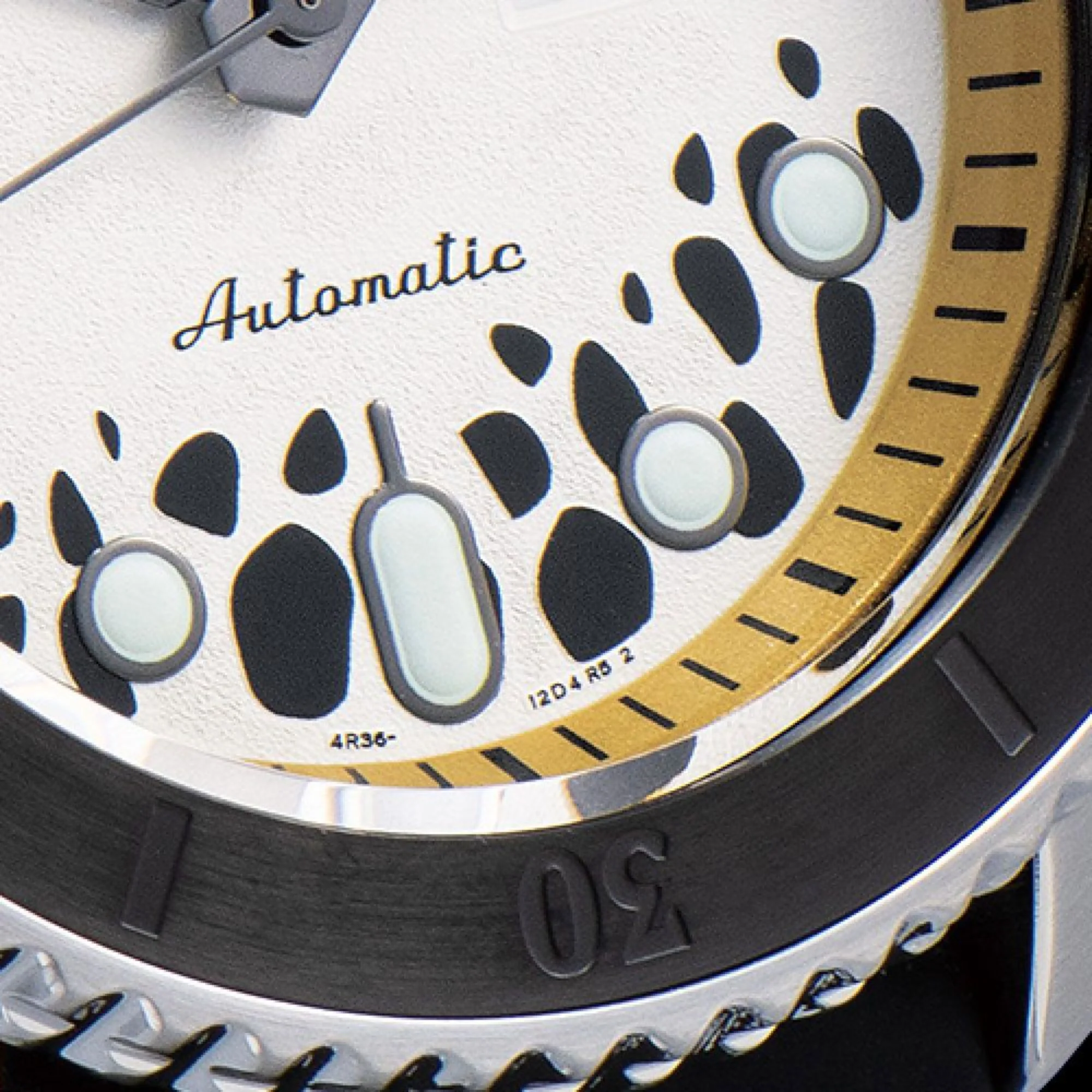 Seiko 5 Sports One Piece Trafalgar D. Water Law Automatic White Dial Black Silicone Strap SRPH63K1 - Image 3