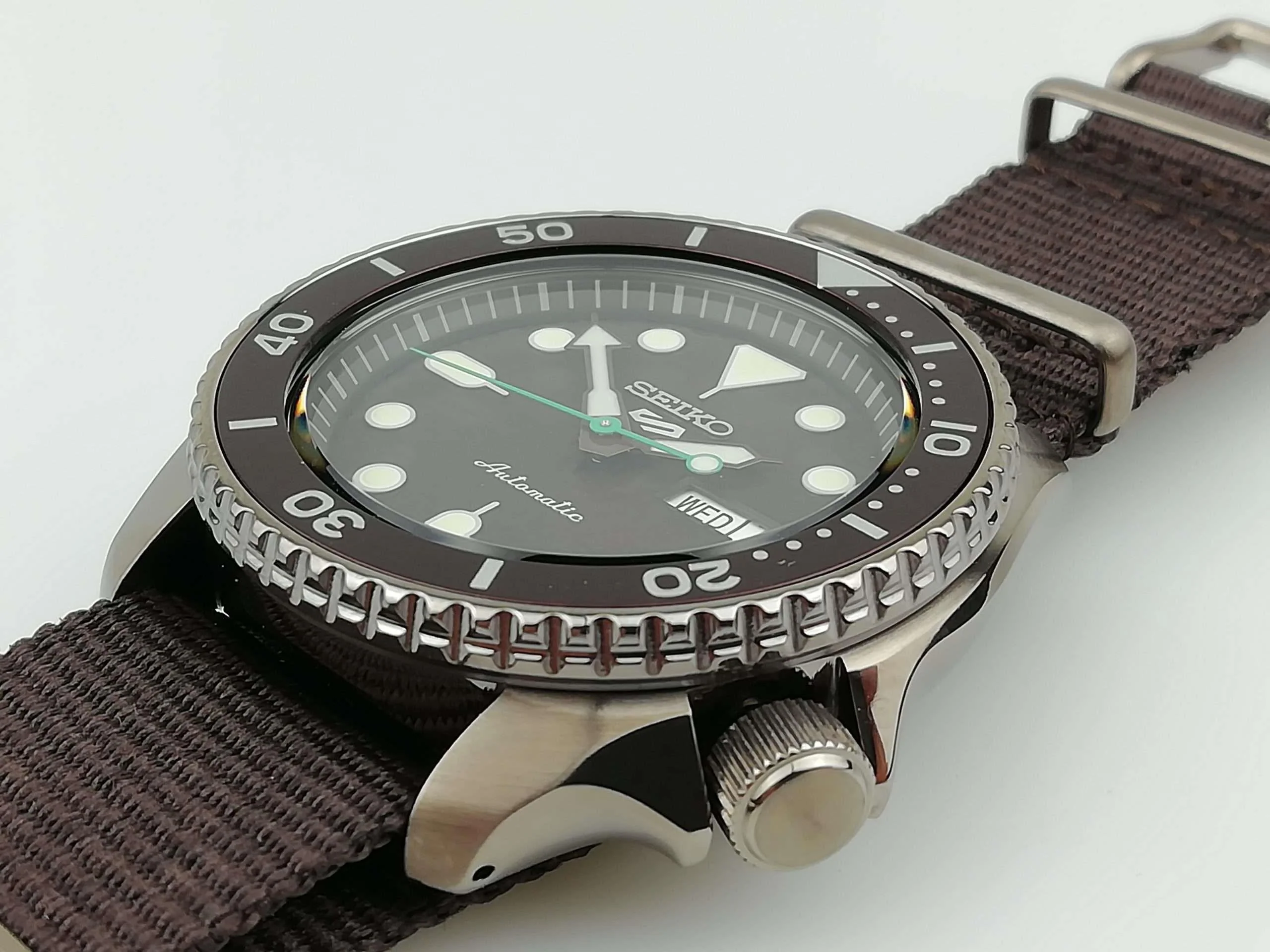 Seiko 5 Sports Stainless Steel Case Brown Canvas Strap Automatic Men's Watch SRPD85K1 - Image 10