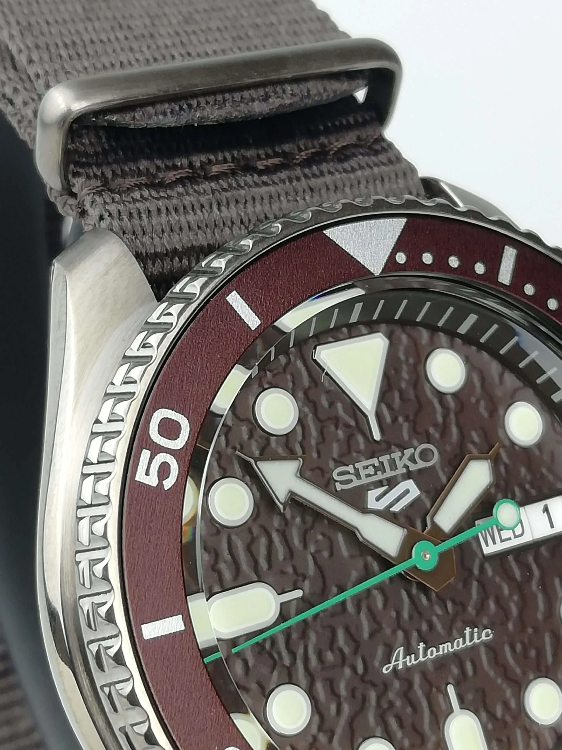Seiko 5 Sports Stainless Steel Case Brown Canvas Strap Automatic Men's Watch SRPD85K1 - Image 7