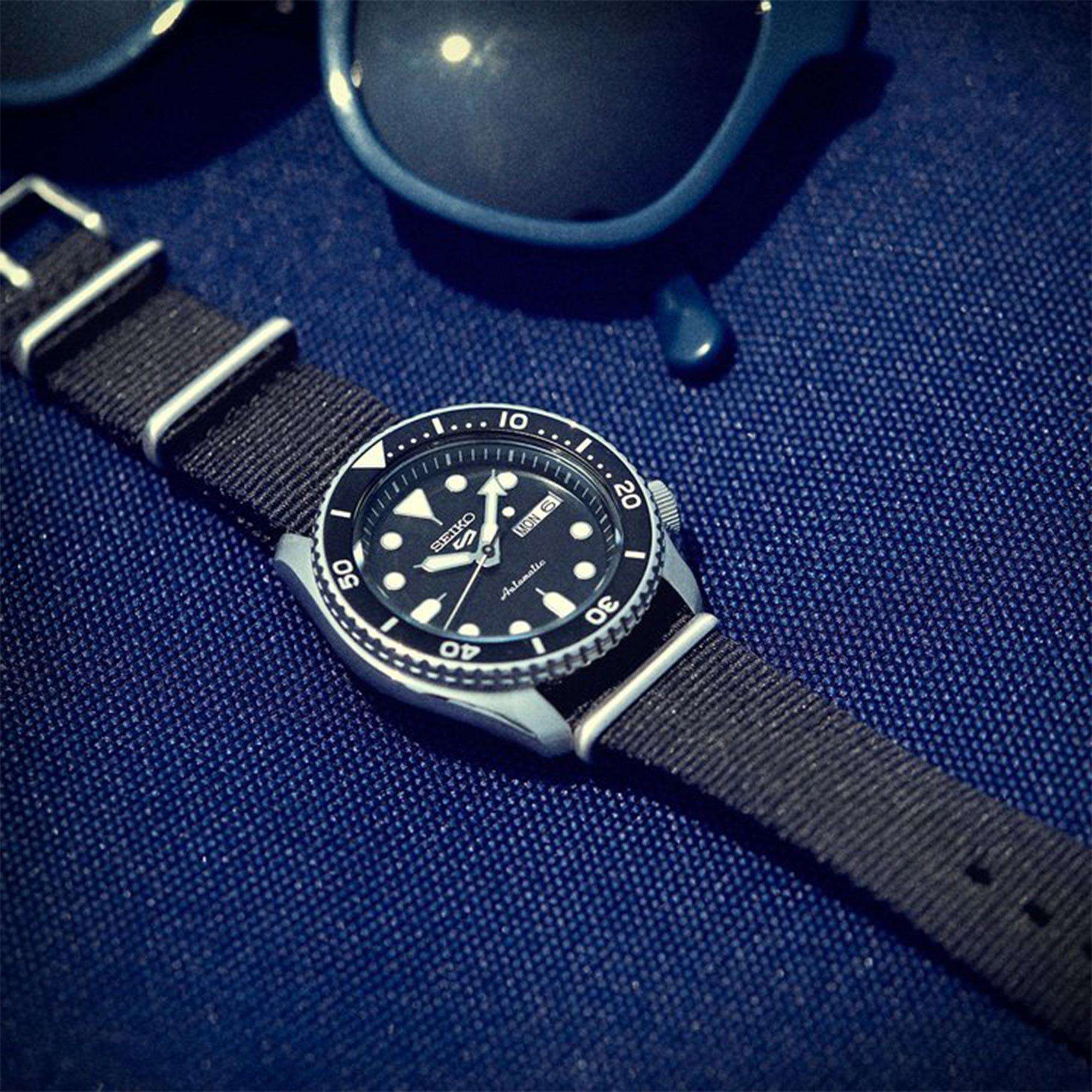 Seiko 5 Sports Black Dial Black Canvas Strap Automatic Men's Watch SRPD55K3 - Image 4