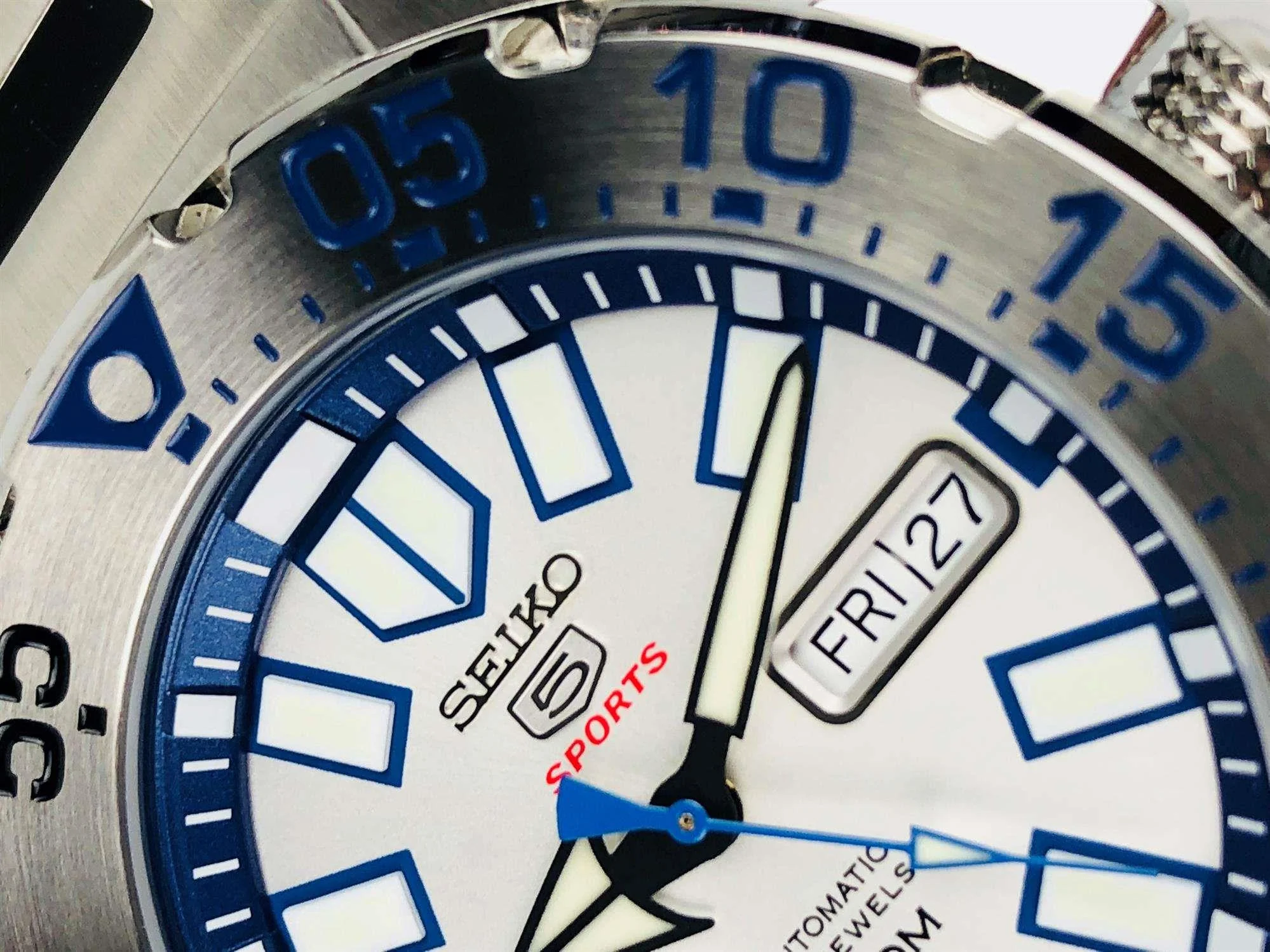 Seiko 5 Sports 'Monster' White Dial Stainless Steel Bracelet Men's Watch SRP481K1 - Image 40