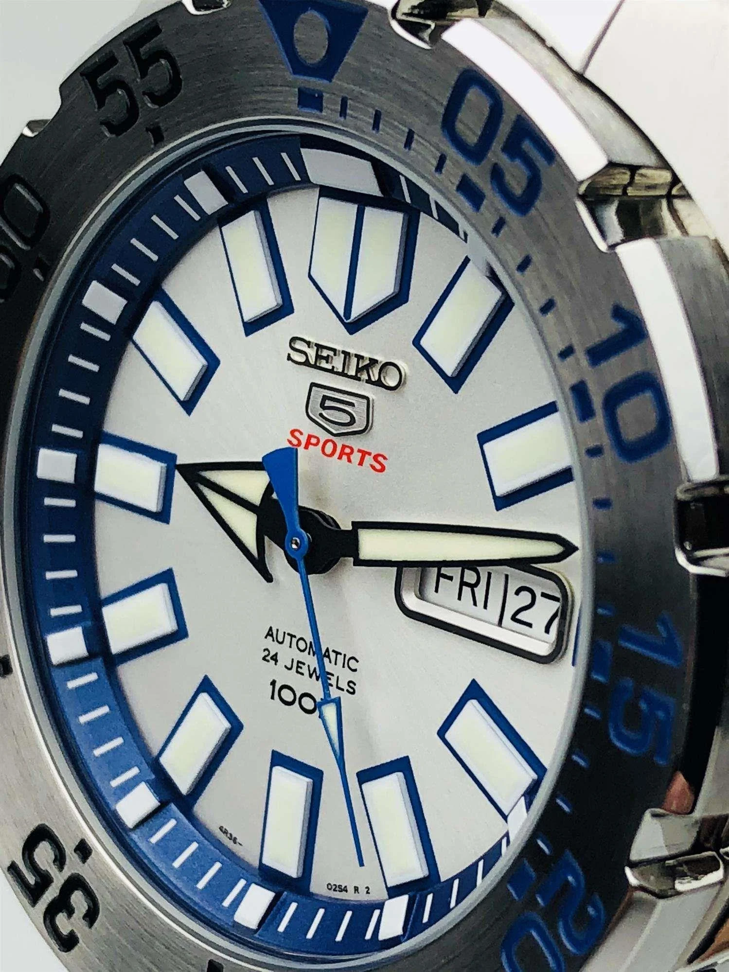 Seiko 5 Sports 'Monster' White Dial Stainless Steel Bracelet Men's Watch SRP481K1 - Image 41