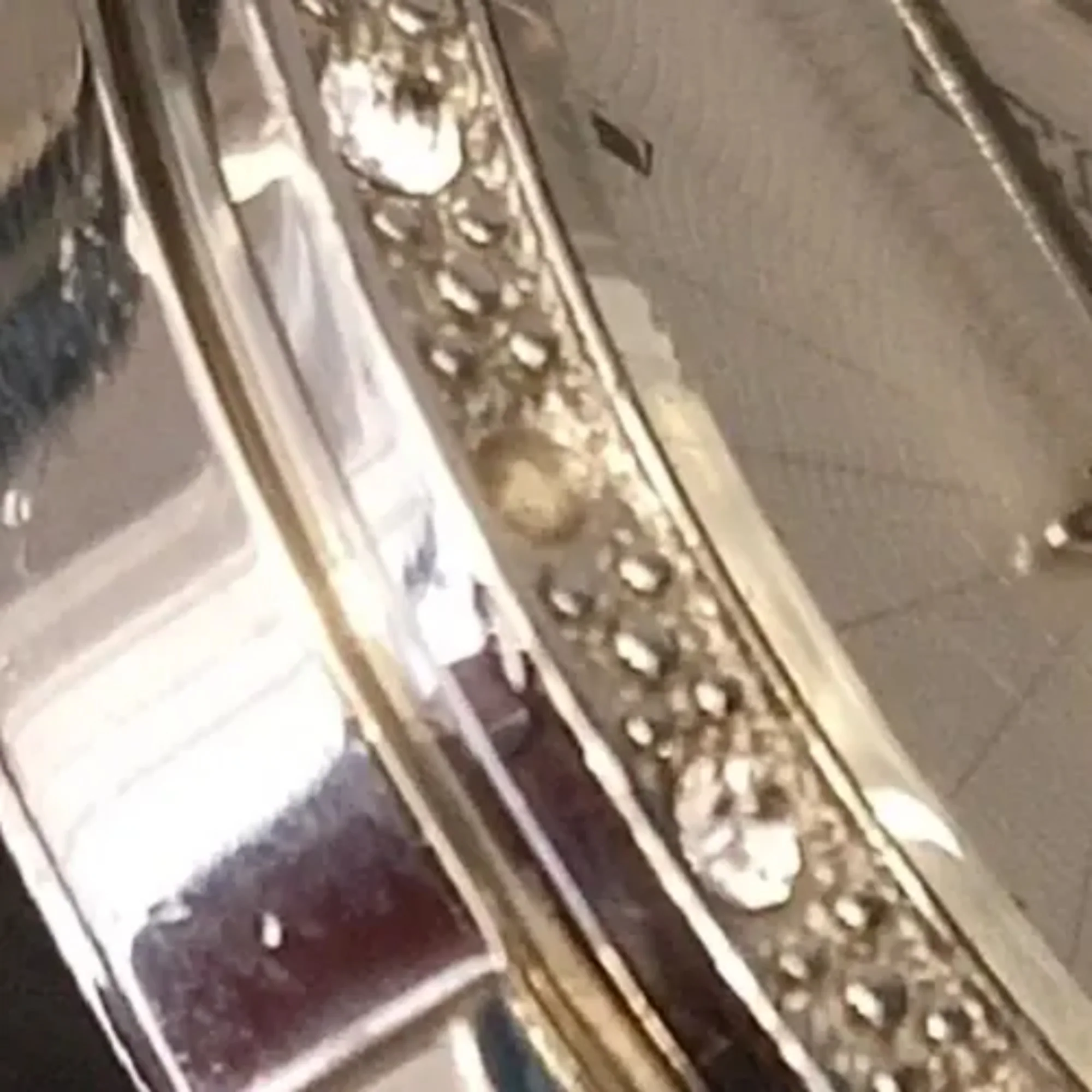 Seiko Ladies Dress Watch Silver Dial Steel Bracelet Jewelled Bezel SUR695P1 - Image 8