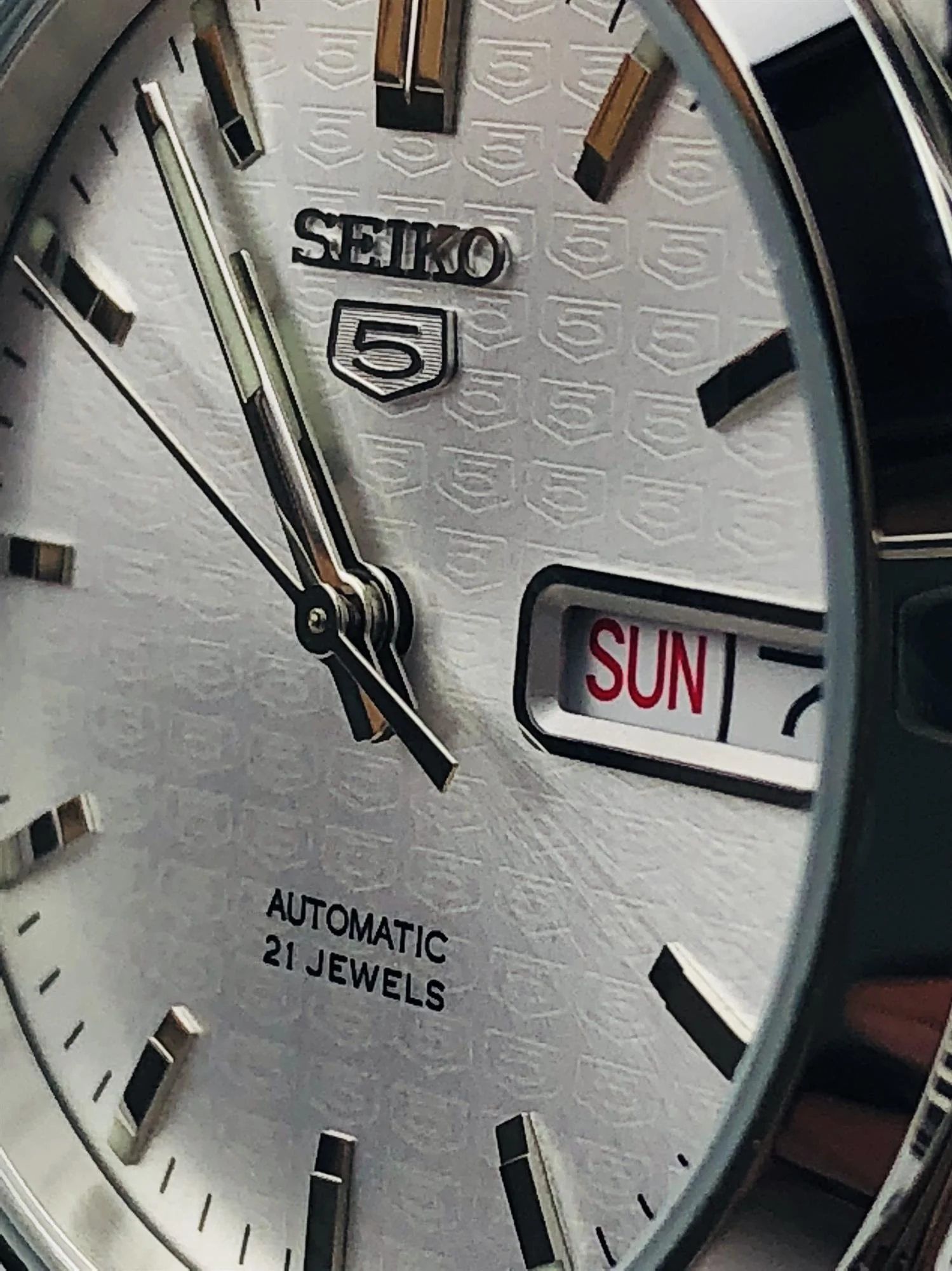 Seiko 5 Automatic Silver Dial Stainless Steel Men's Watch SNK355K1 - Image 9