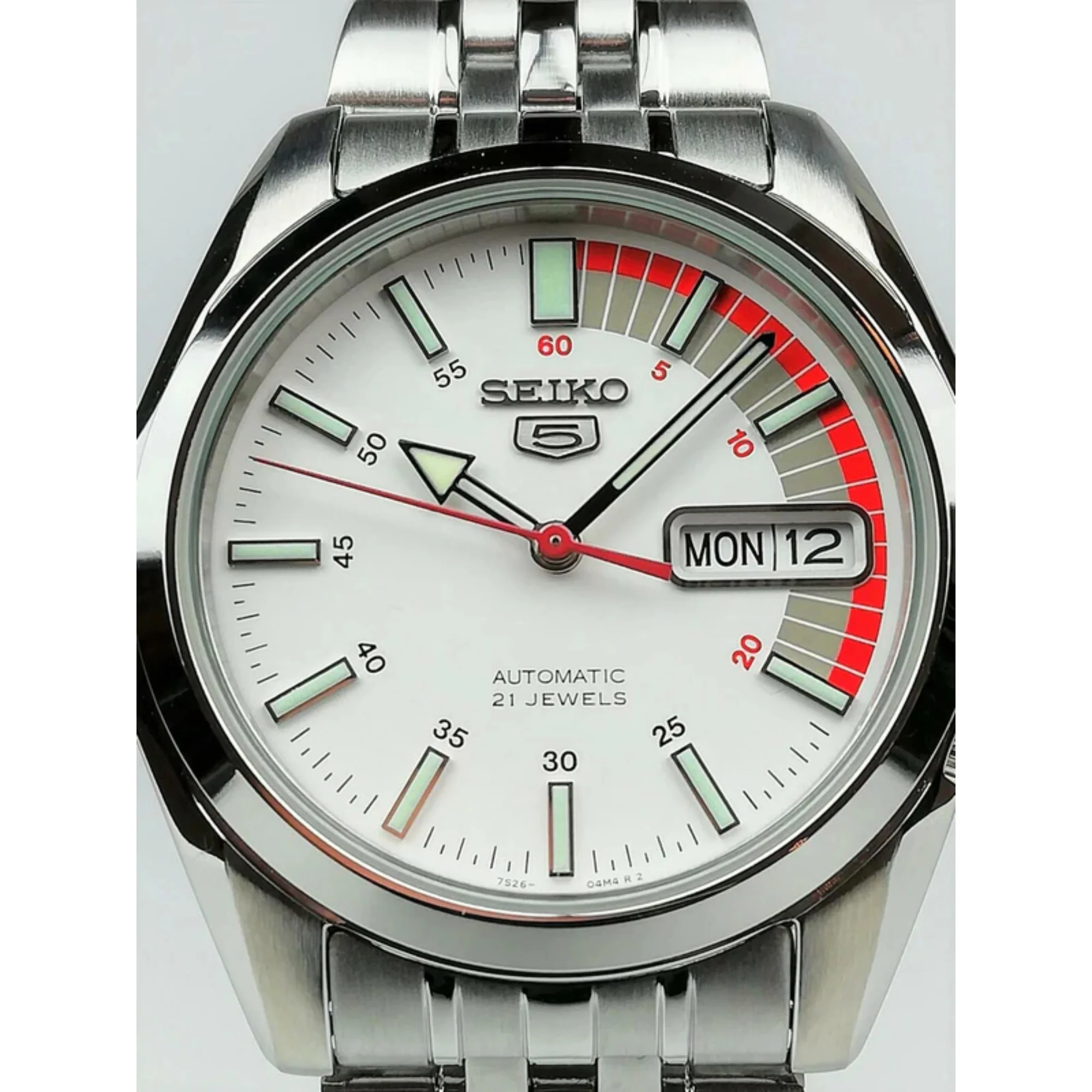 Seiko 5 Automatic White Dial Steel Strap Men’s Watch SNK369K1 - Image 4
