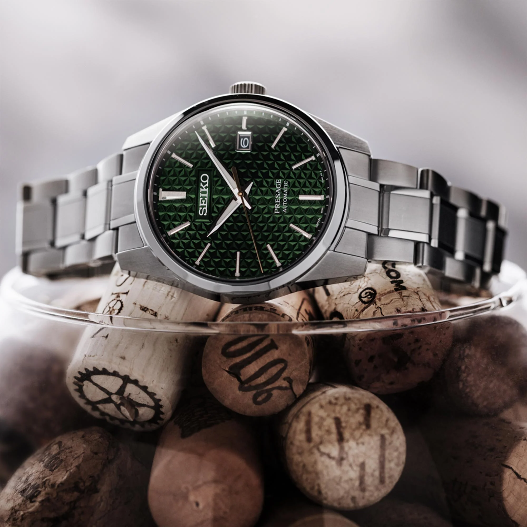 Seiko Presage Sharp Edge Series Green Dial Silver Stainless Steel Bracelet Automatic Men's Watch SPB169J1 - Image 5