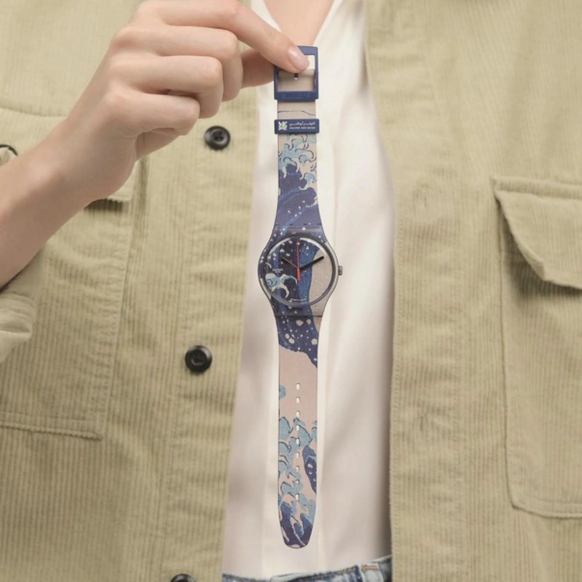 Swatch Art Journey The Great Wave Off Kanawaga Quartz Unisex Watch SUOZ351 - Image 9