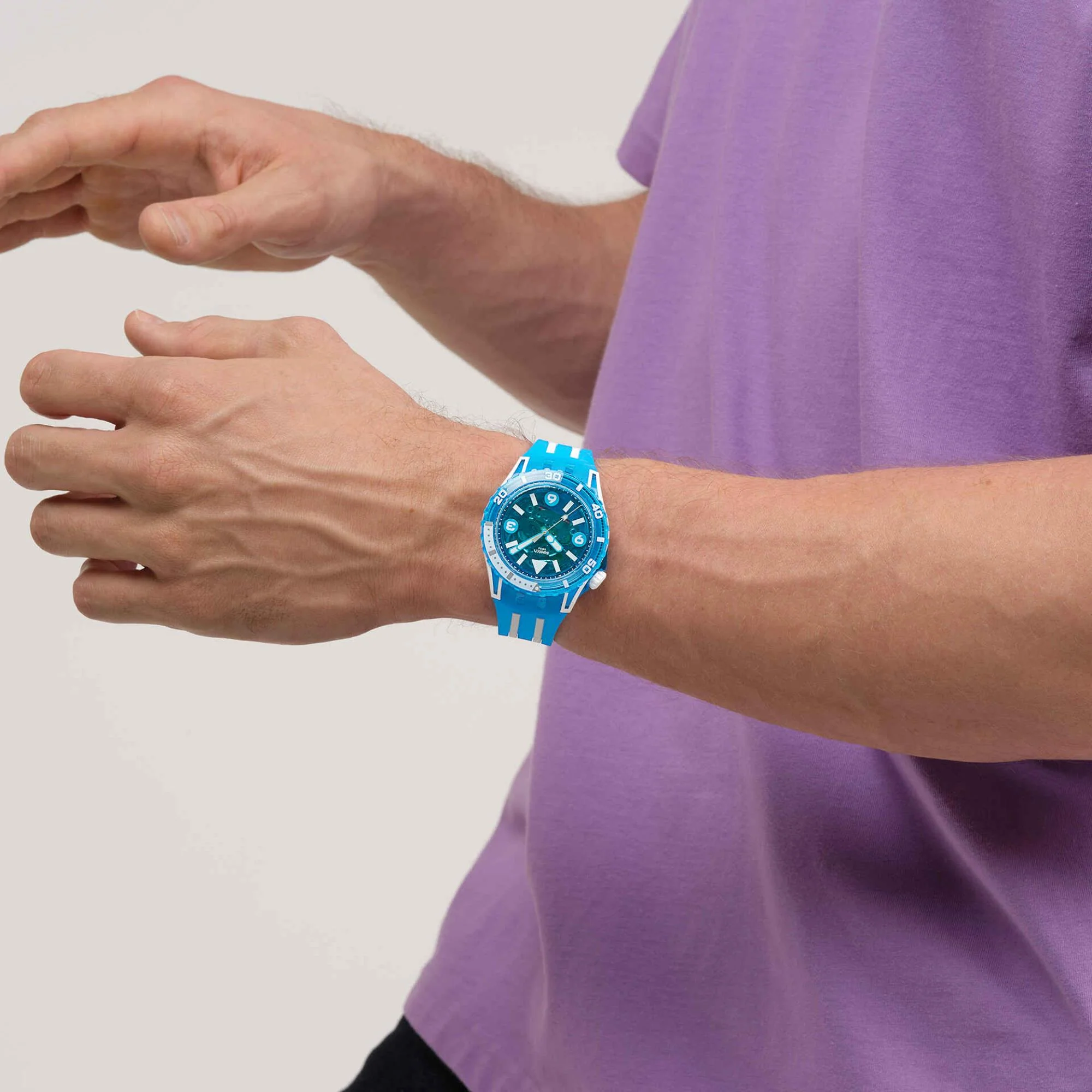 Swatch SCUBAQUA Blue Fire Blue Bioceramic Dial Silicone Strap Unisex Watch SSCU09S100 - Image 2