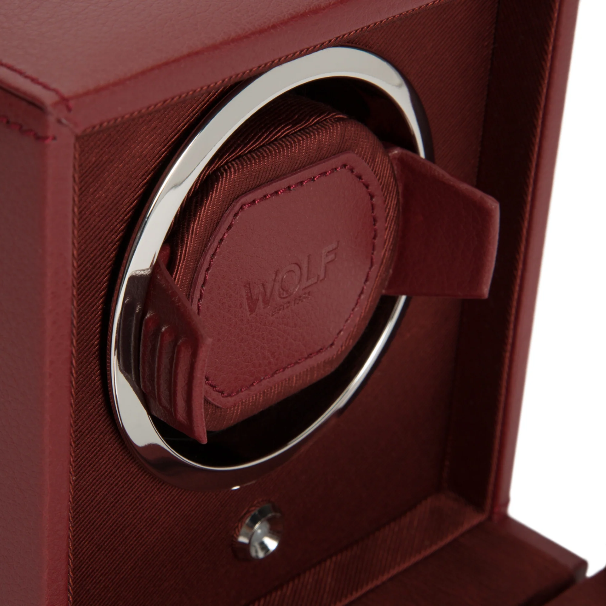 WOLF Cub Bordeaux Single Watch Winder in Vegan Leather 461126 - Image 5