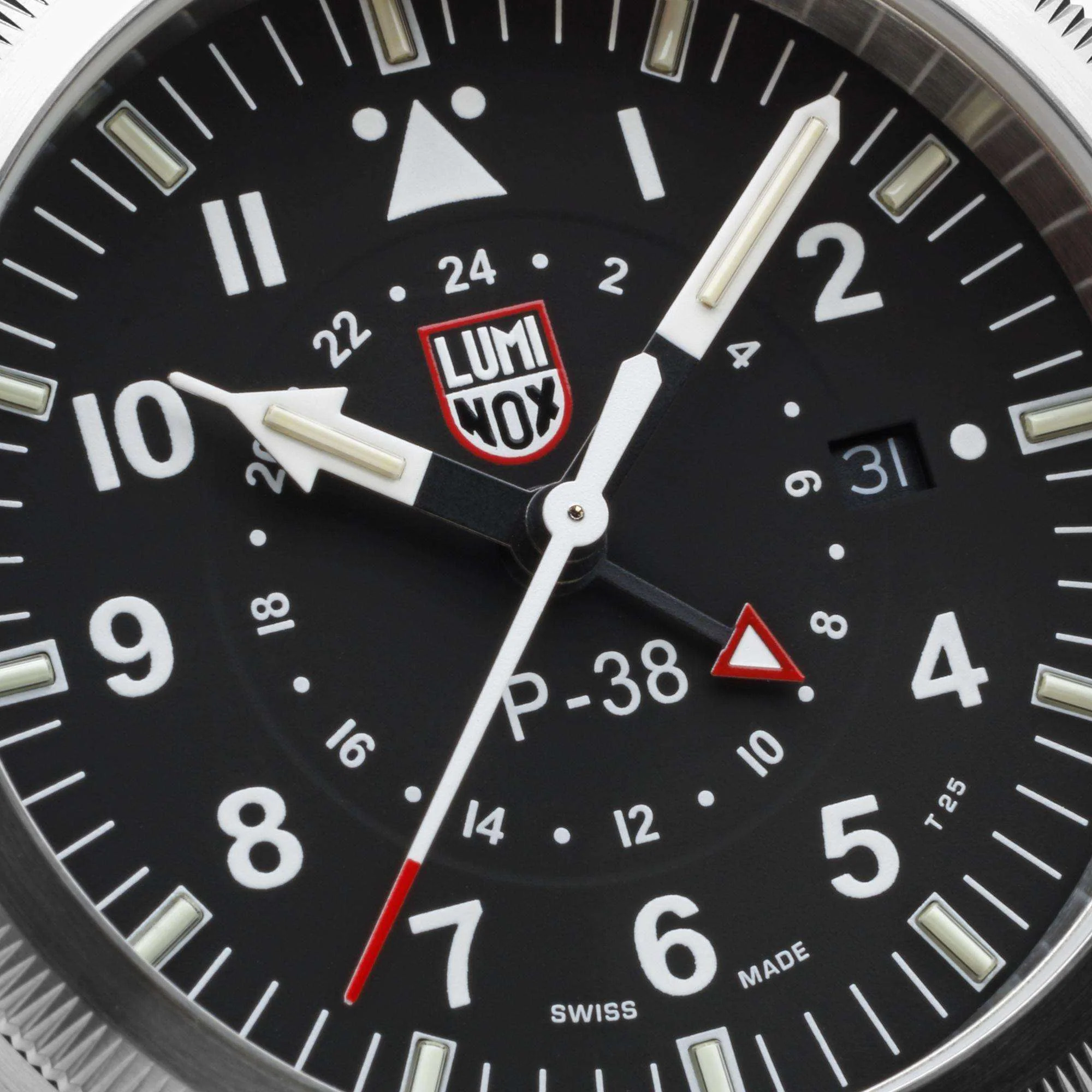 Luminox P-38 Lightening Collection Black Dial Milanese Bracelet Men's Watch XA.9522 - Image 5