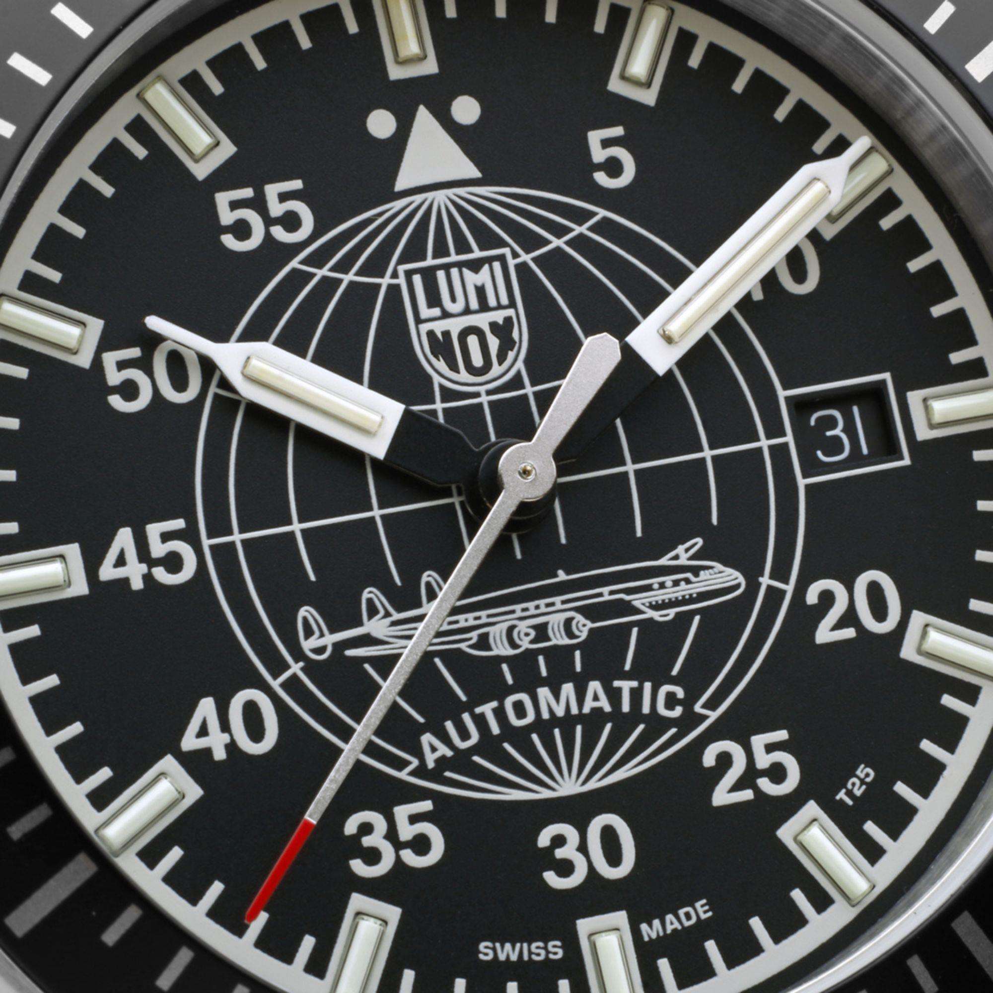 Luminox Constellation 9600 Series Black Dial Stainless Steel Bracelet Men's Watch XA.9601.M - Image 3